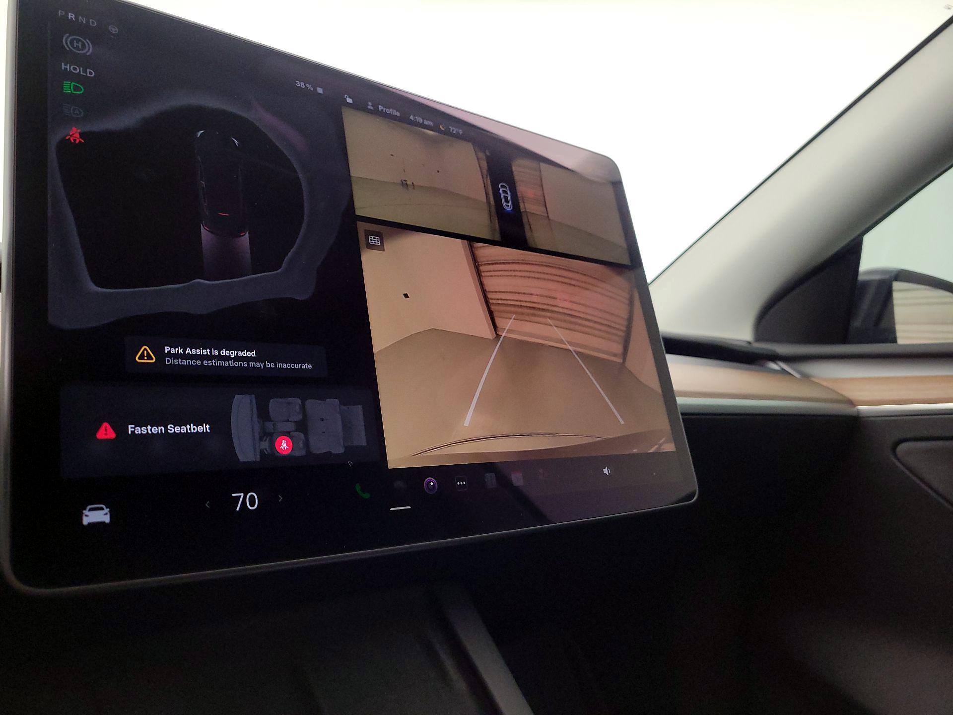 Thumbnail: 2025 Tesla Model Y - 15