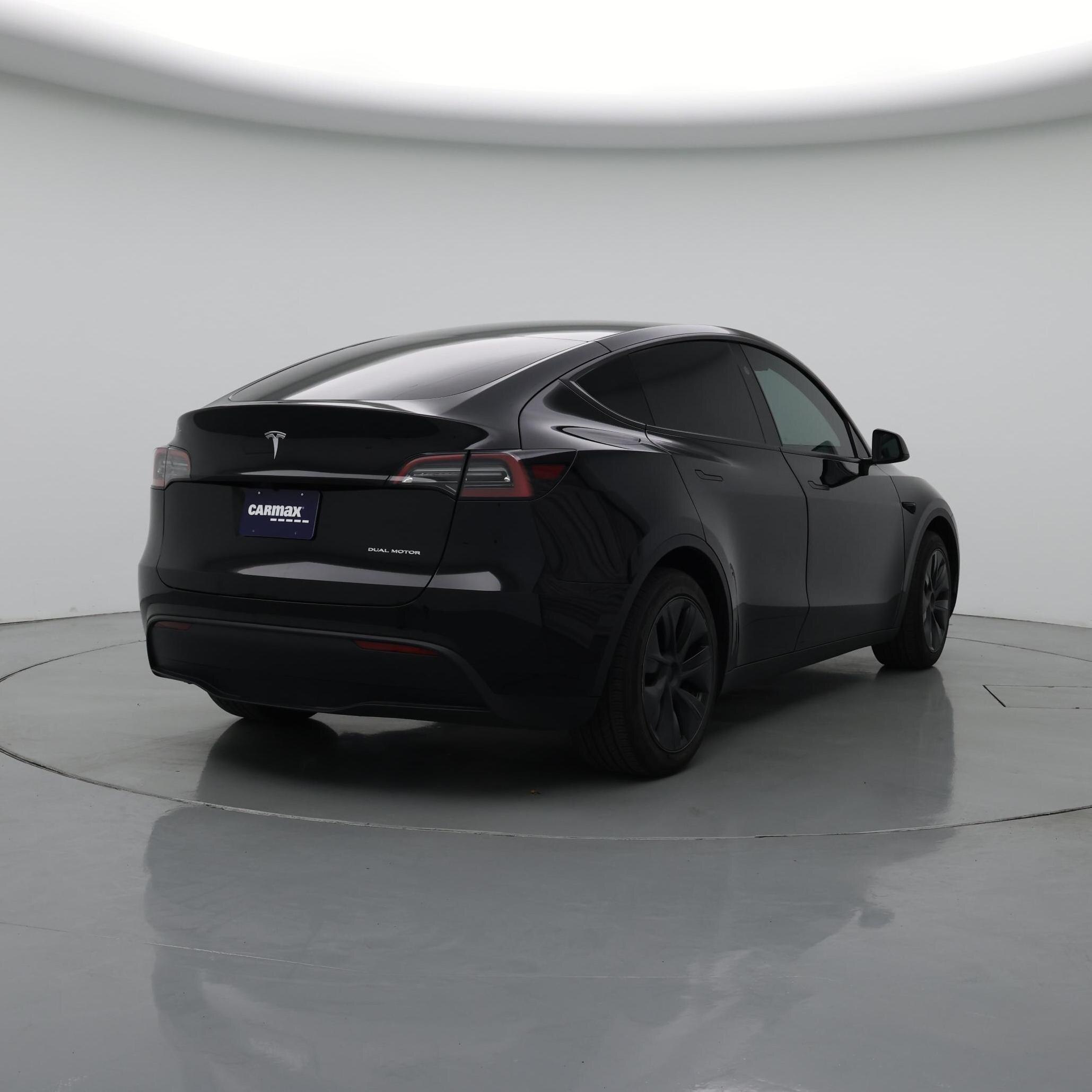 Thumbnail: 2025 Tesla Model Y - 8