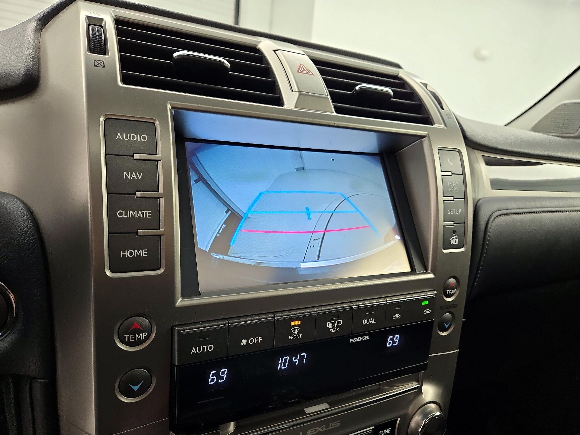 Thumbnail: 2017 Lexus GX - 15