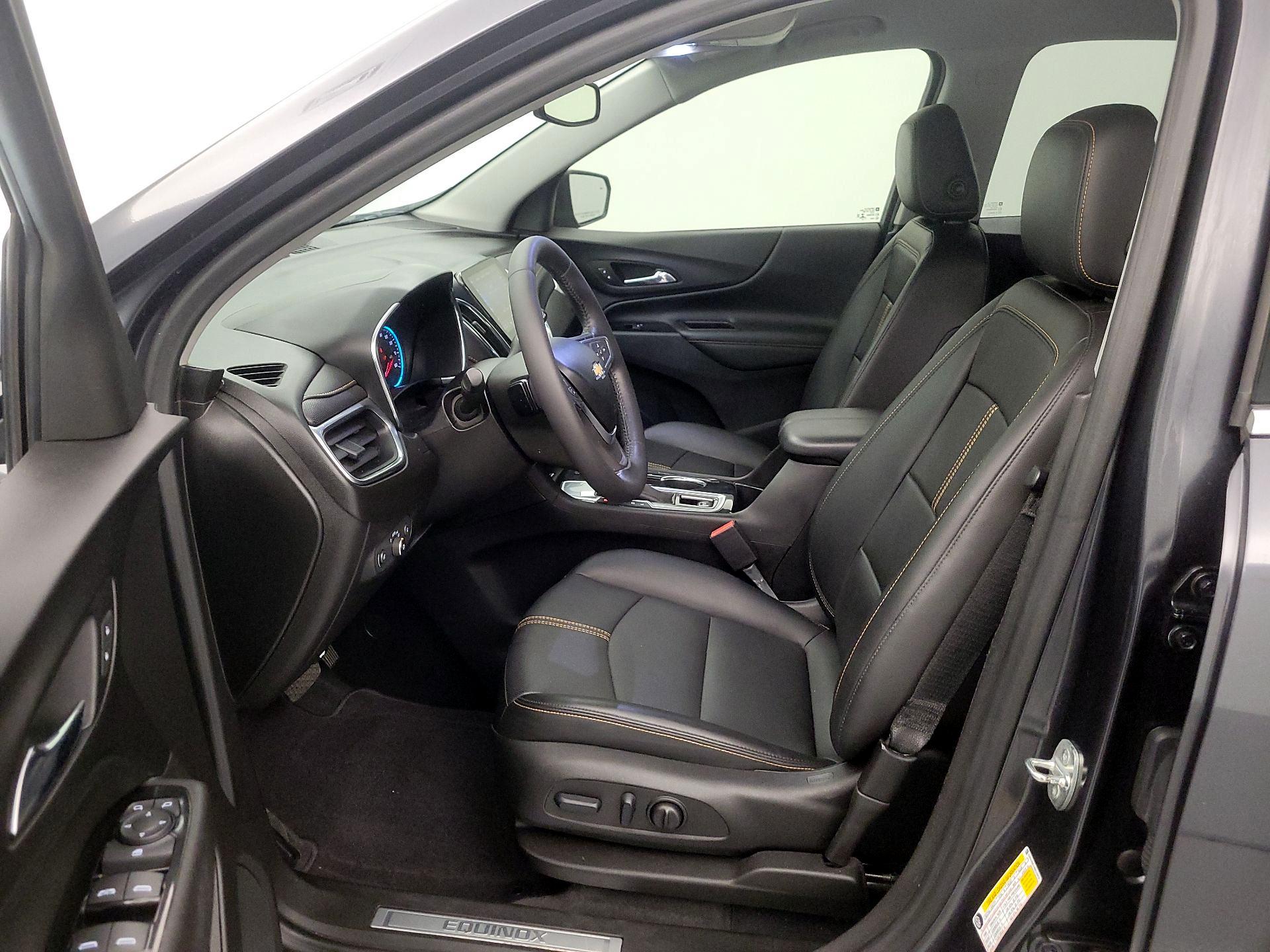 Thumbnail: 2022 Chevrolet Equinox - 11