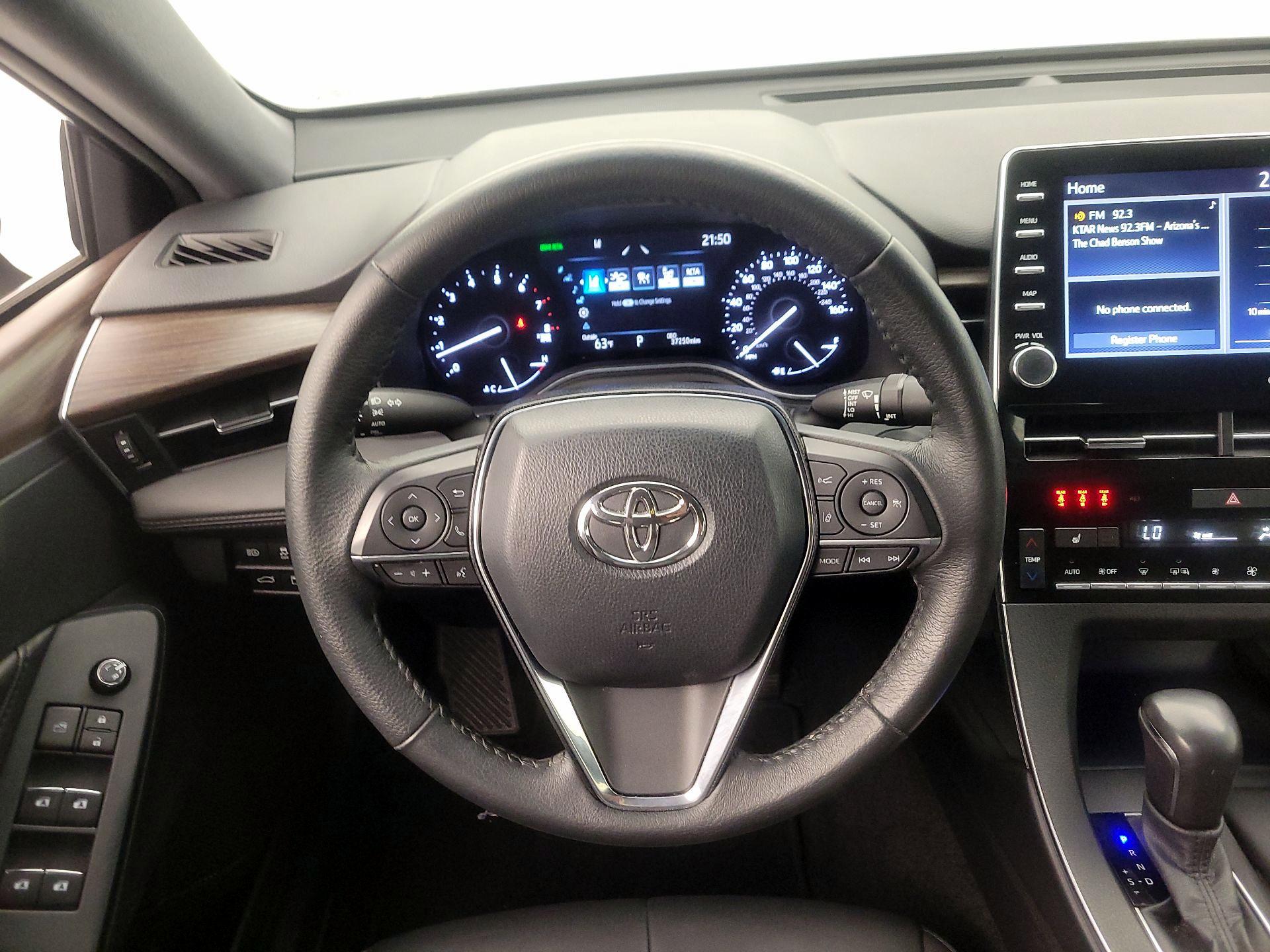 Thumbnail: 2022 Toyota Avalon - 10