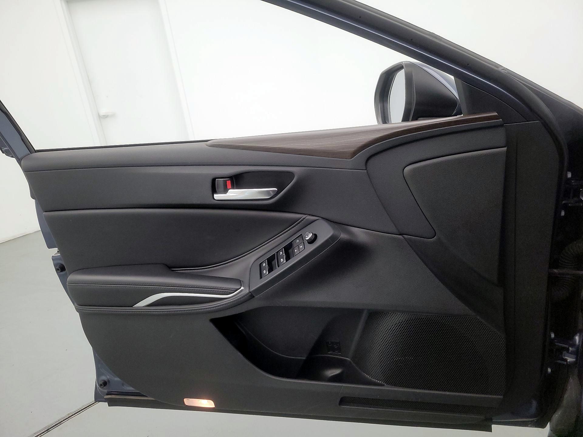 Thumbnail: 2022 Toyota Avalon - 12