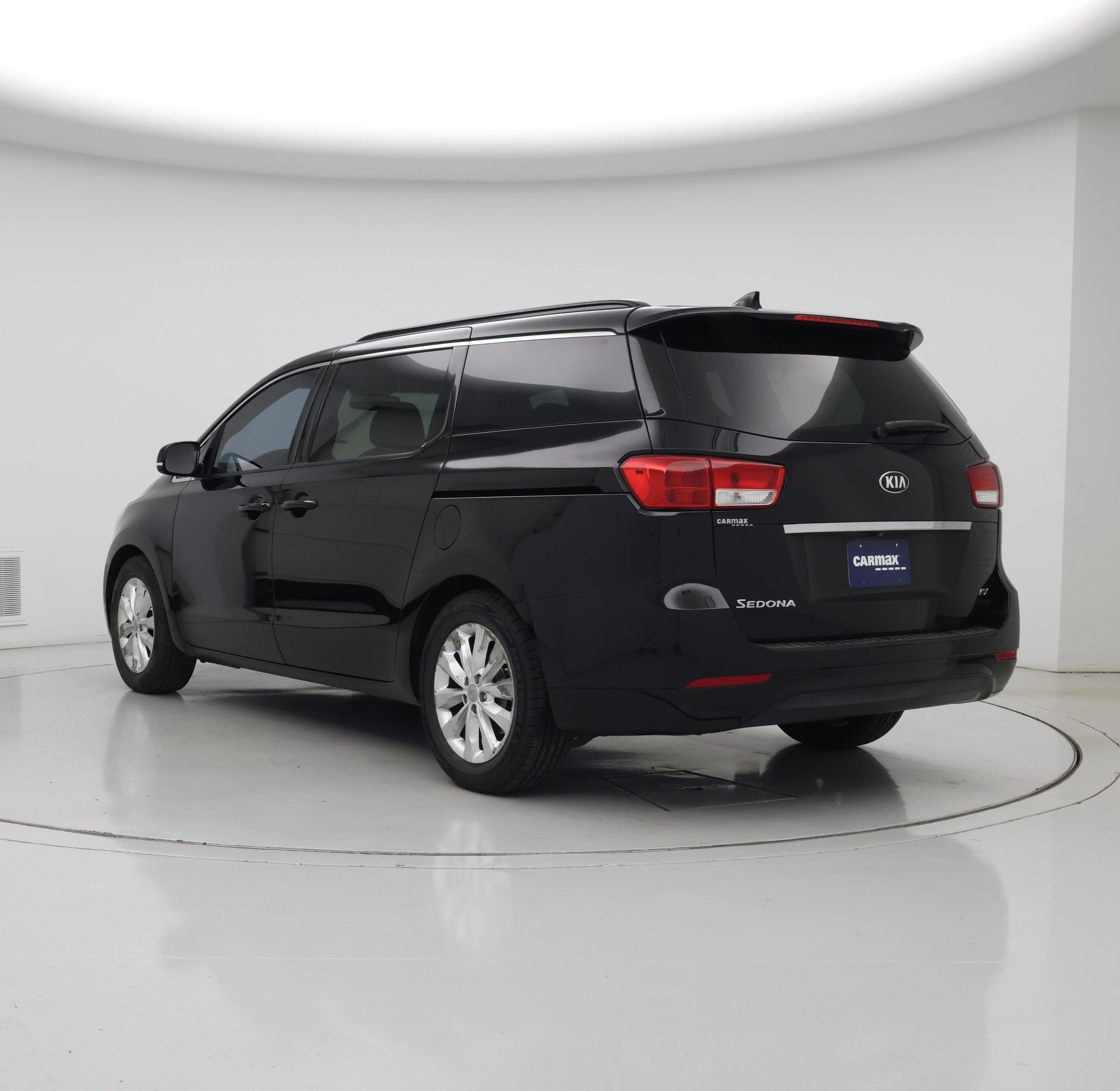 Thumbnail: 2018 Kia Sedona - 2