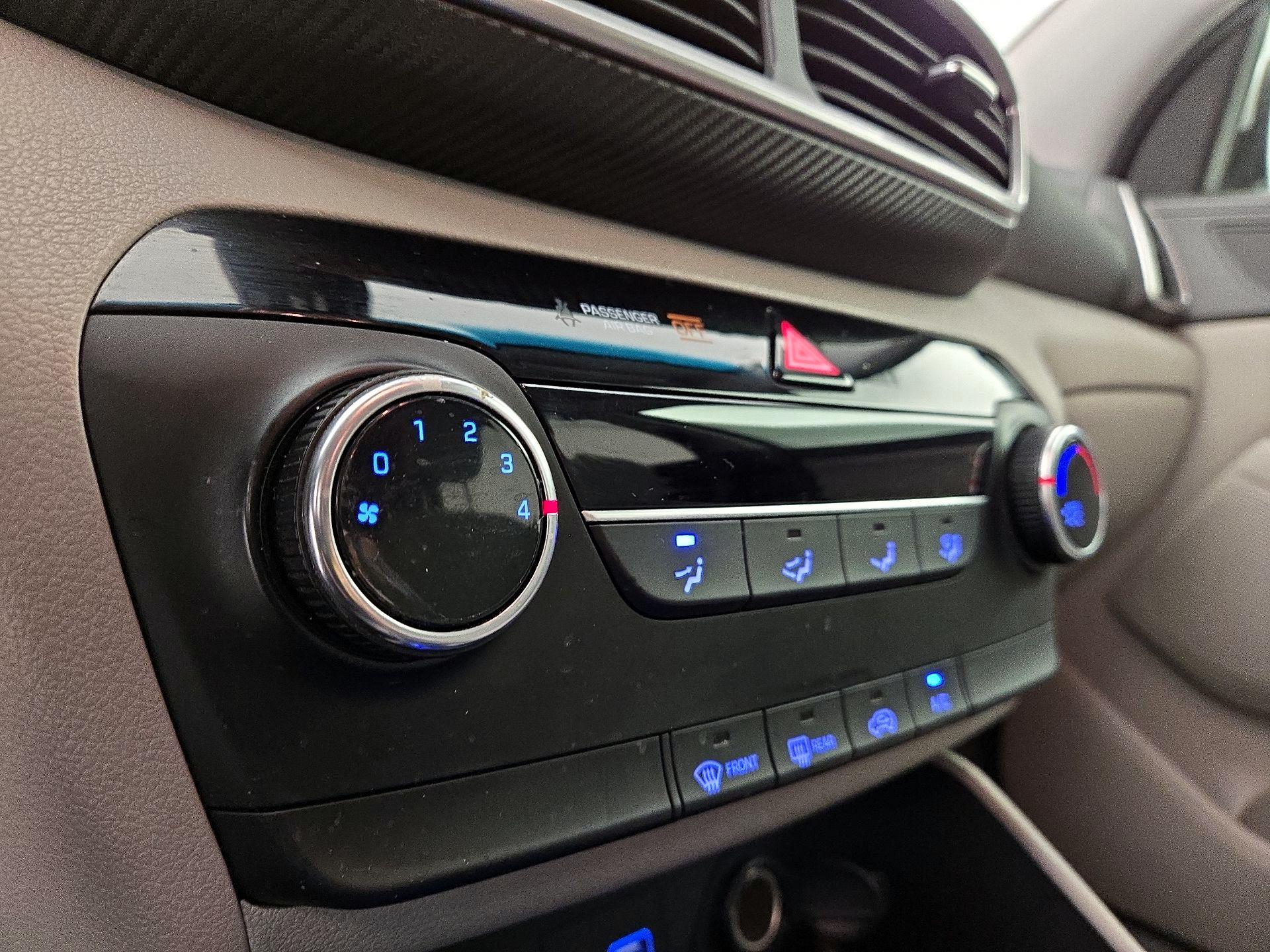 Thumbnail: 2019 Hyundai Tucson - 16