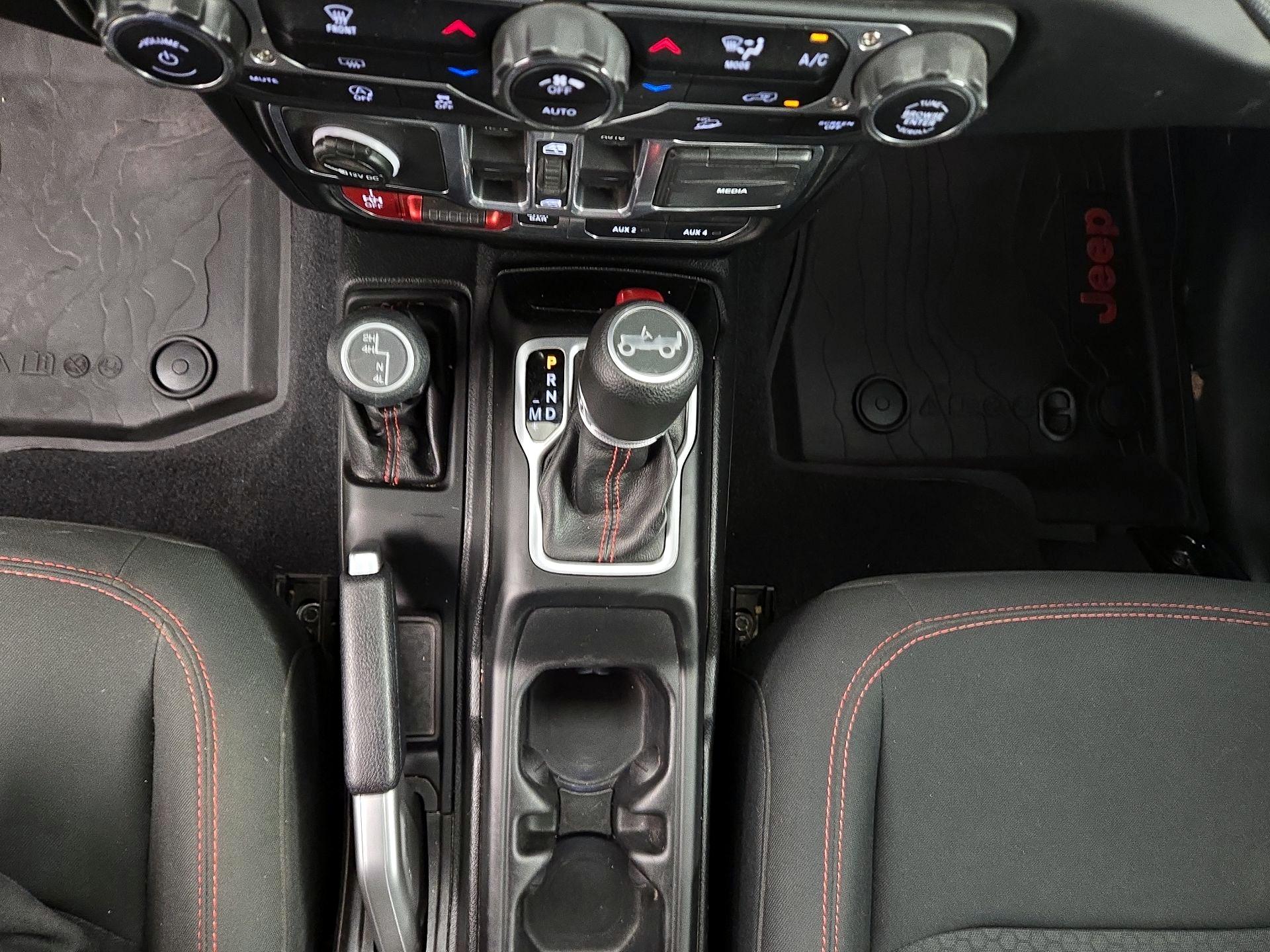 Thumbnail: 2018 Jeep Wrangler - 18
