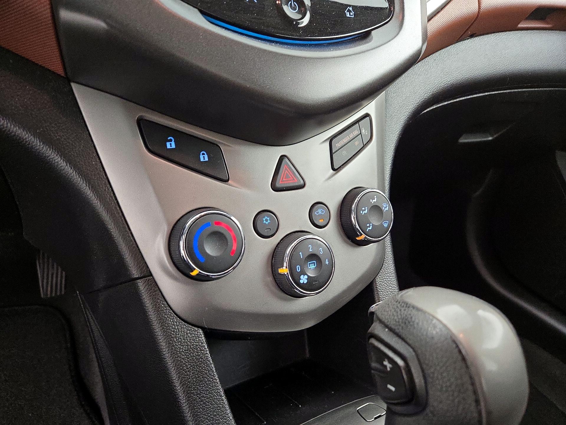 Thumbnail: 2016 Chevrolet Sonic - 15