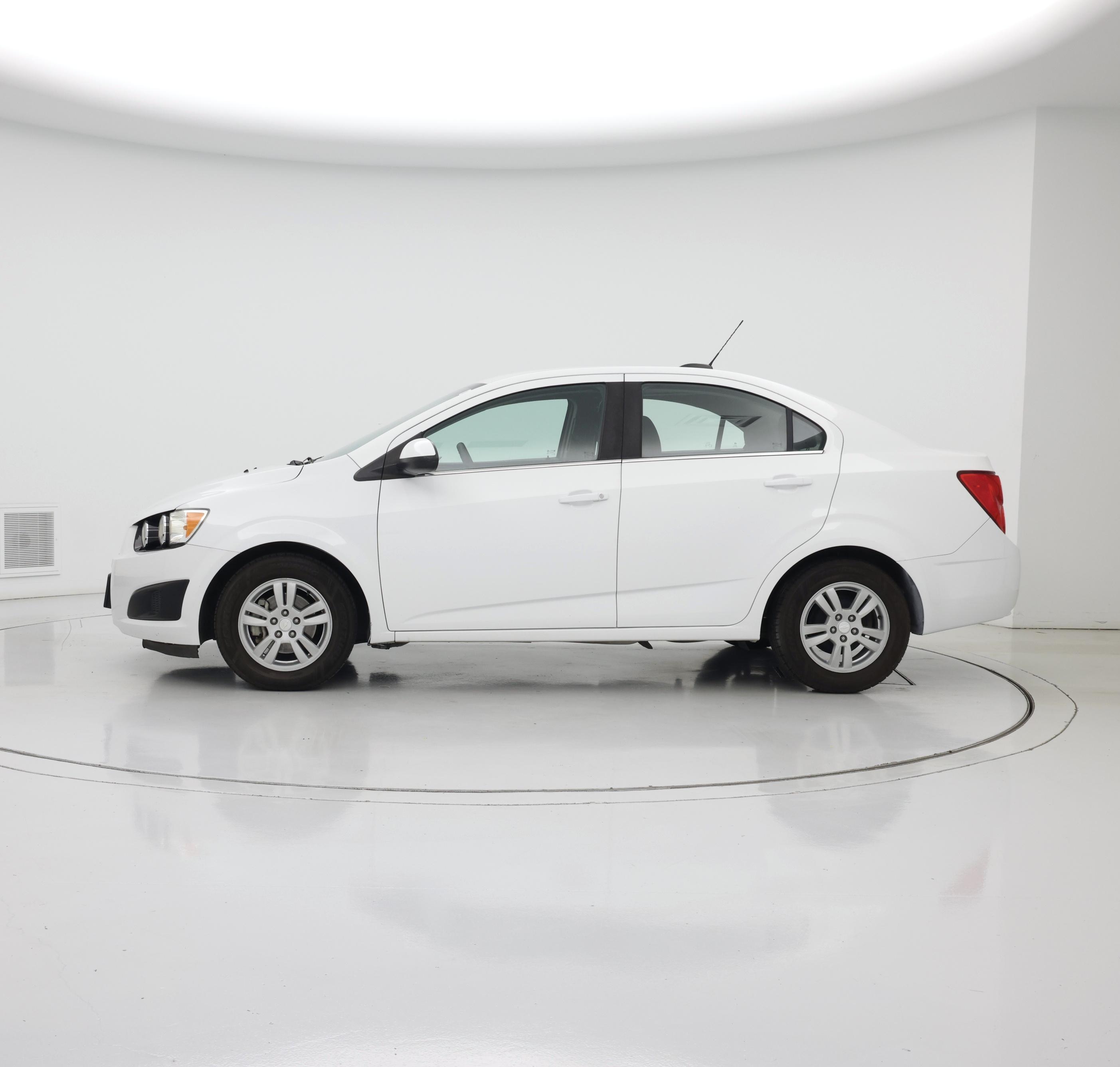 Thumbnail: 2016 Chevrolet Sonic - 3