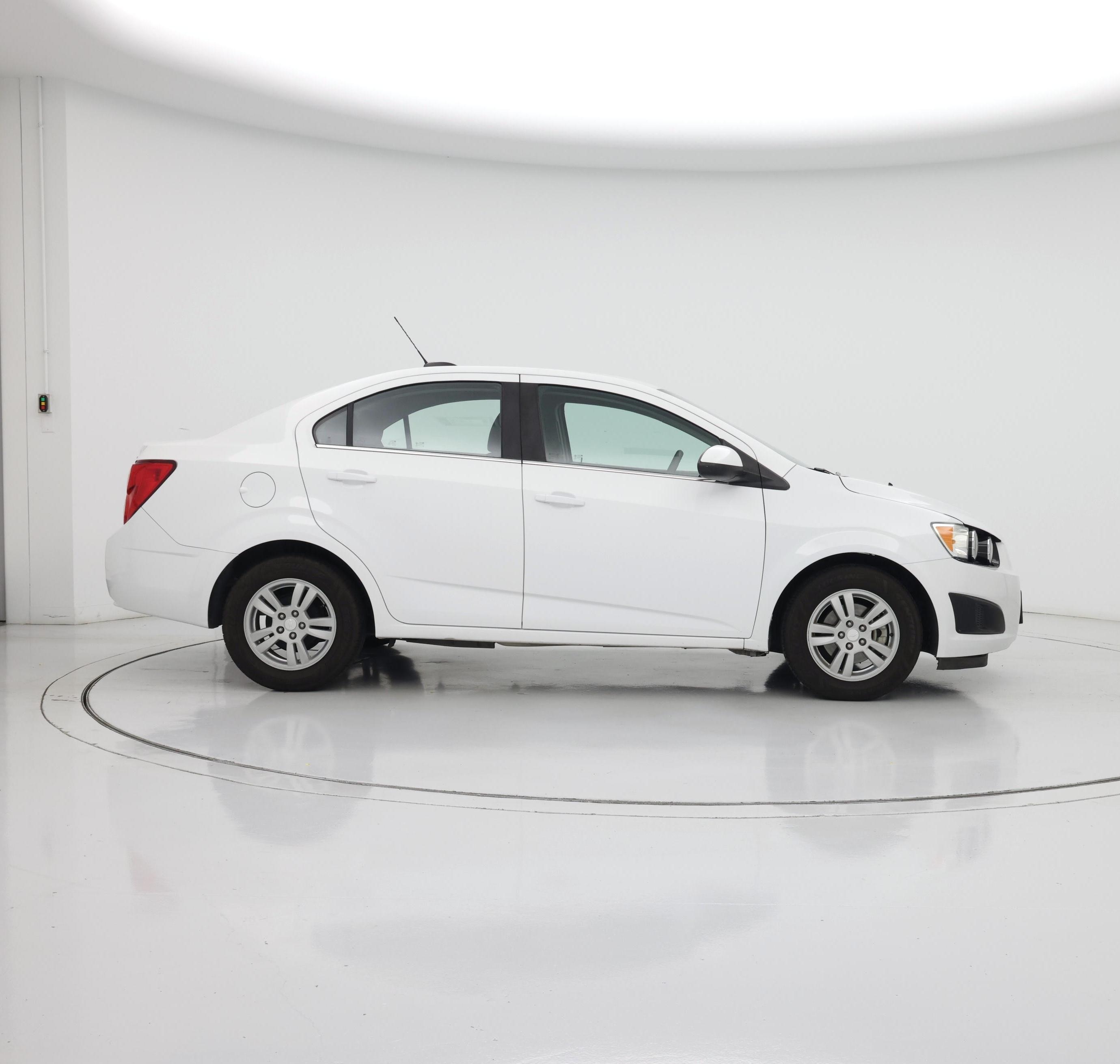 Thumbnail: 2016 Chevrolet Sonic - 7