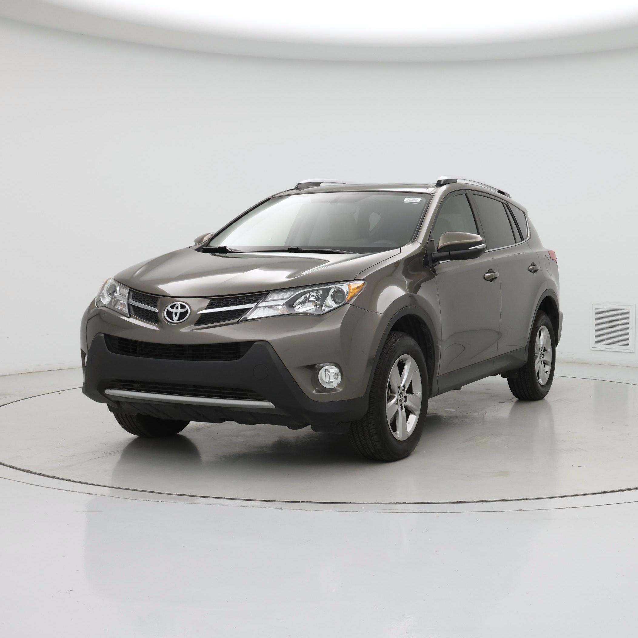 Thumbnail: 2015 Toyota RAV4 - 4