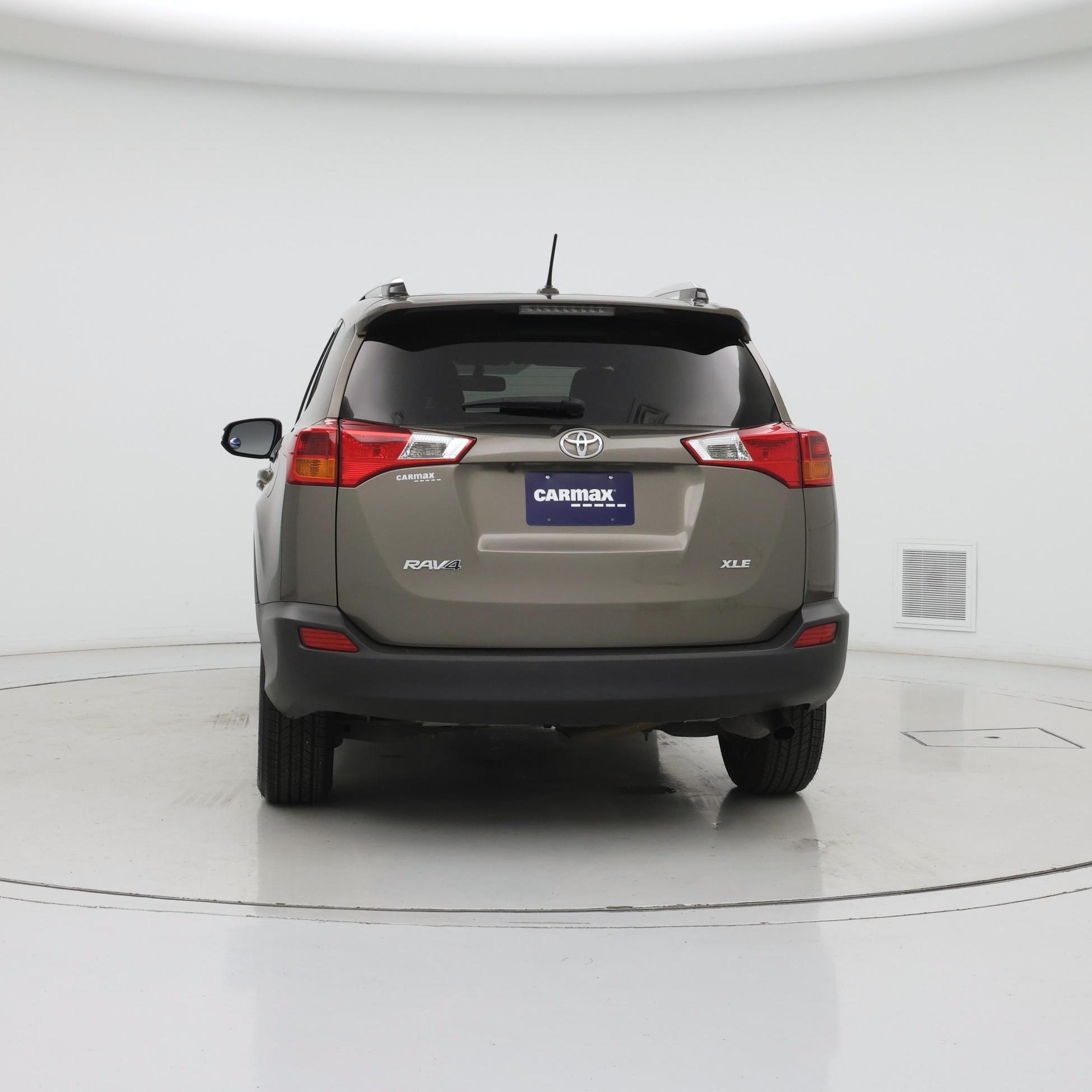 Thumbnail: 2015 Toyota RAV4 - 6