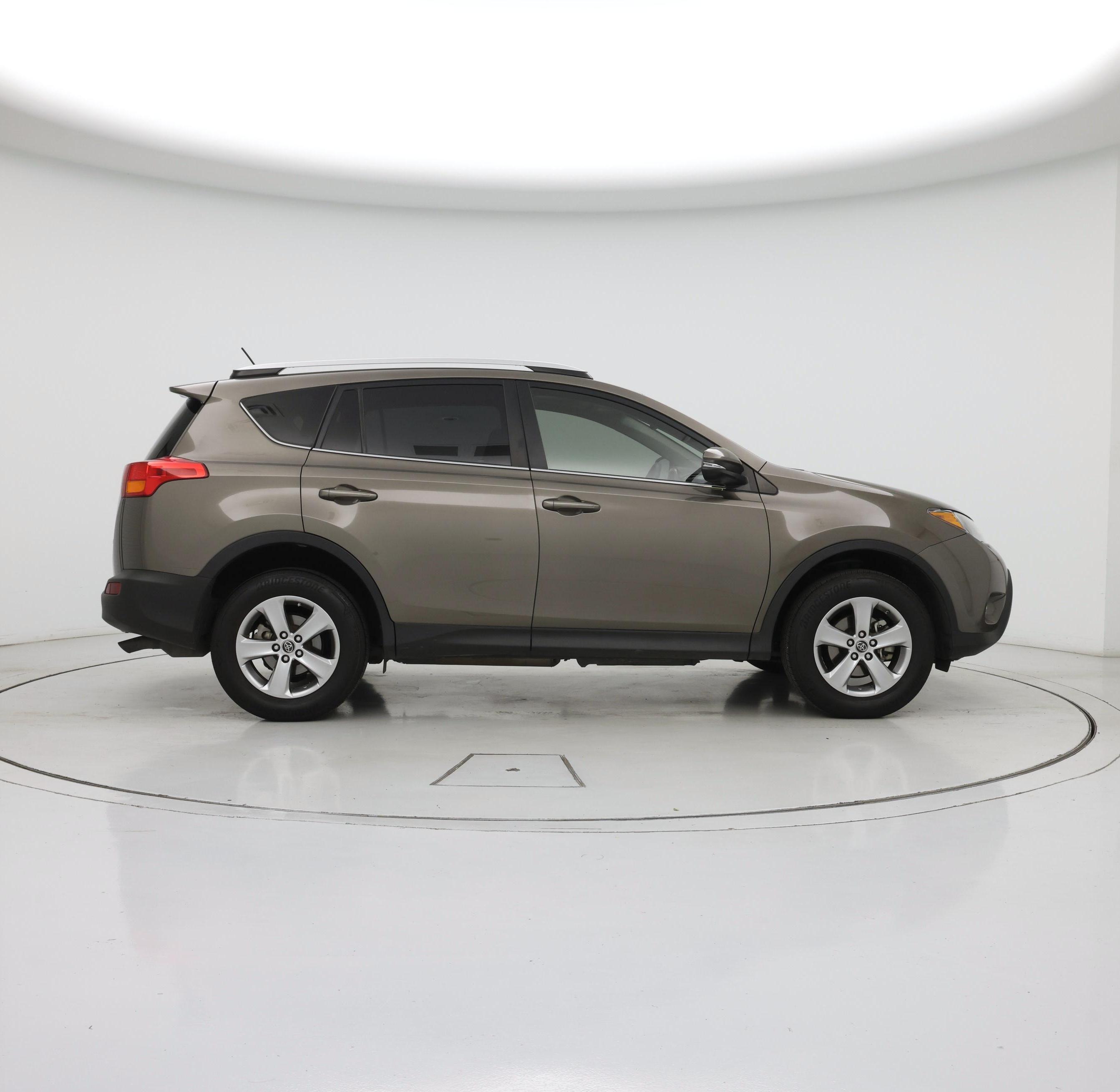 Thumbnail: 2015 Toyota RAV4 - 7