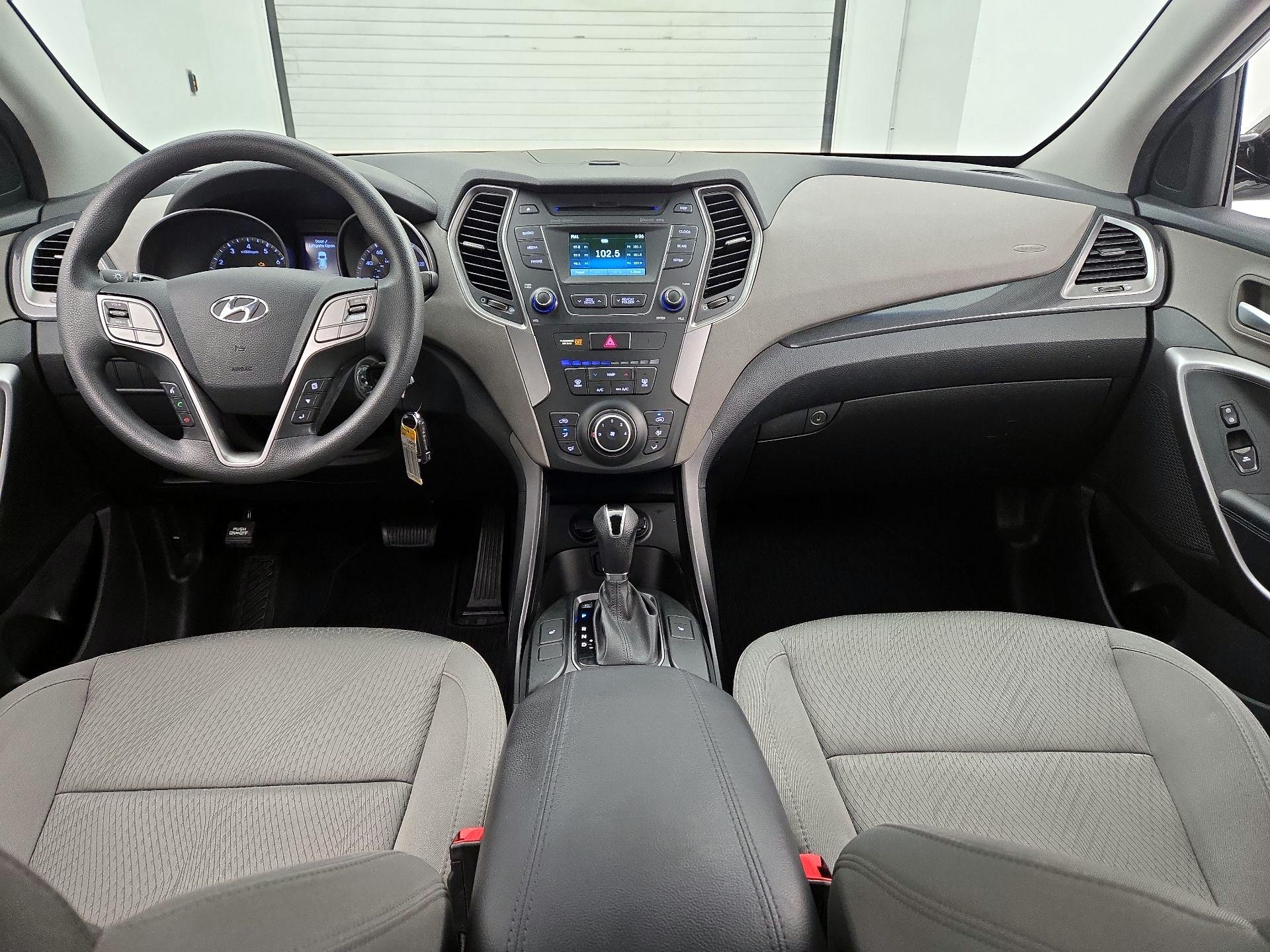 Thumbnail: 2015 Hyundai Santa Fe - 9