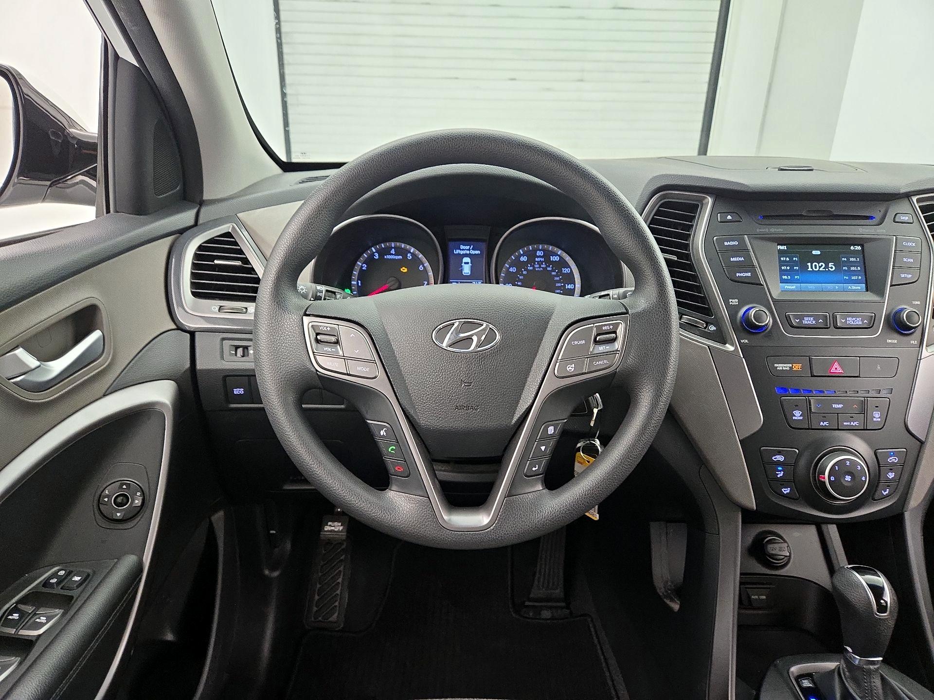 Thumbnail: 2015 Hyundai Santa Fe - 10