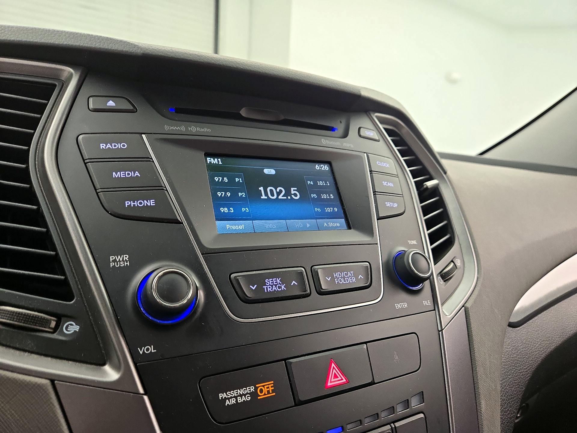 Thumbnail: 2015 Hyundai Santa Fe - 15