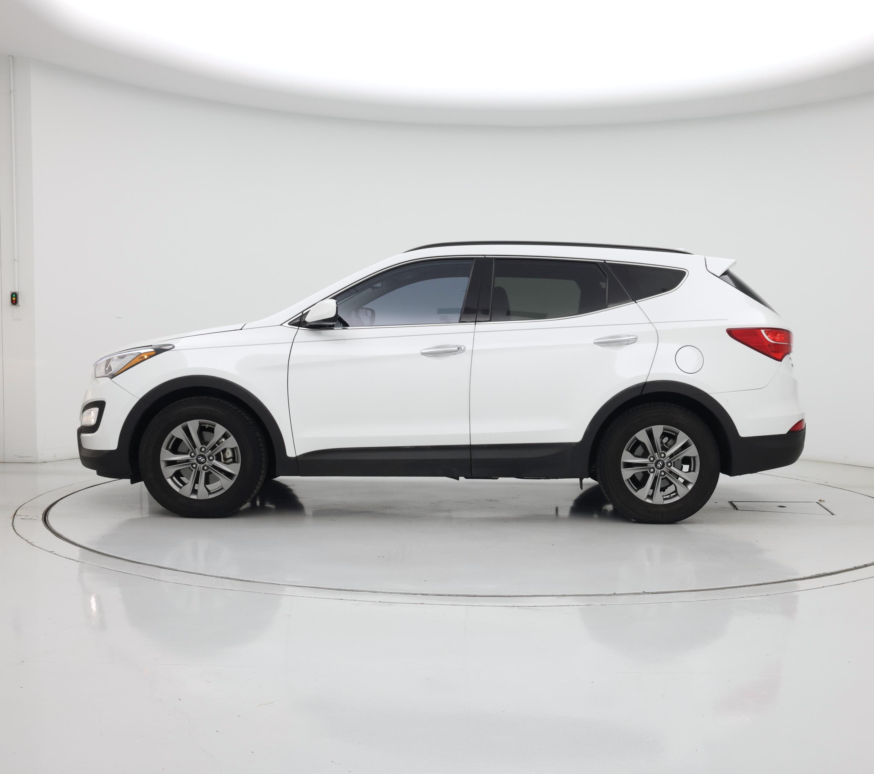 Thumbnail: 2015 Hyundai Santa Fe - 3