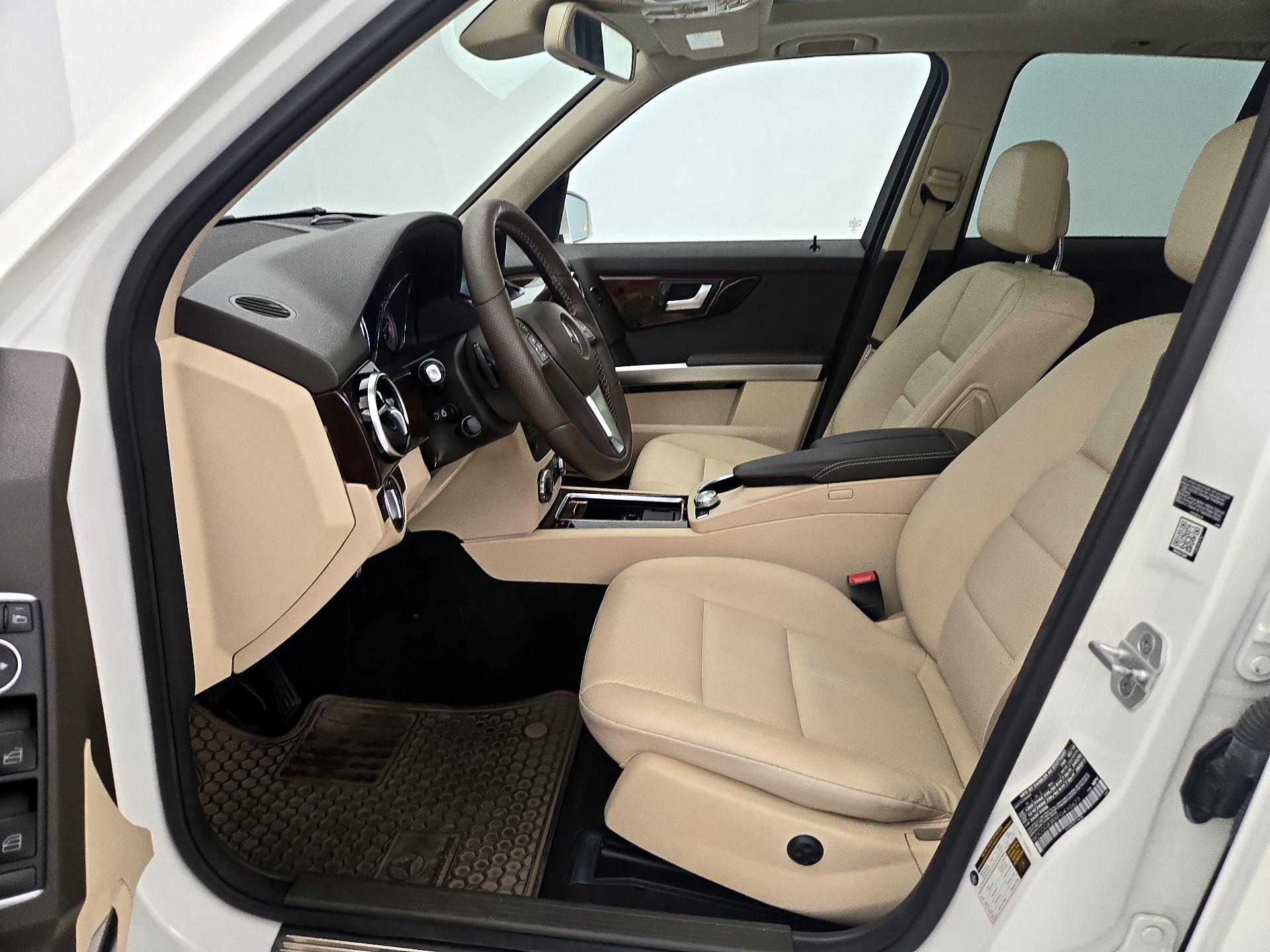 Thumbnail: 2015 Mercedes-Benz GLK - 11