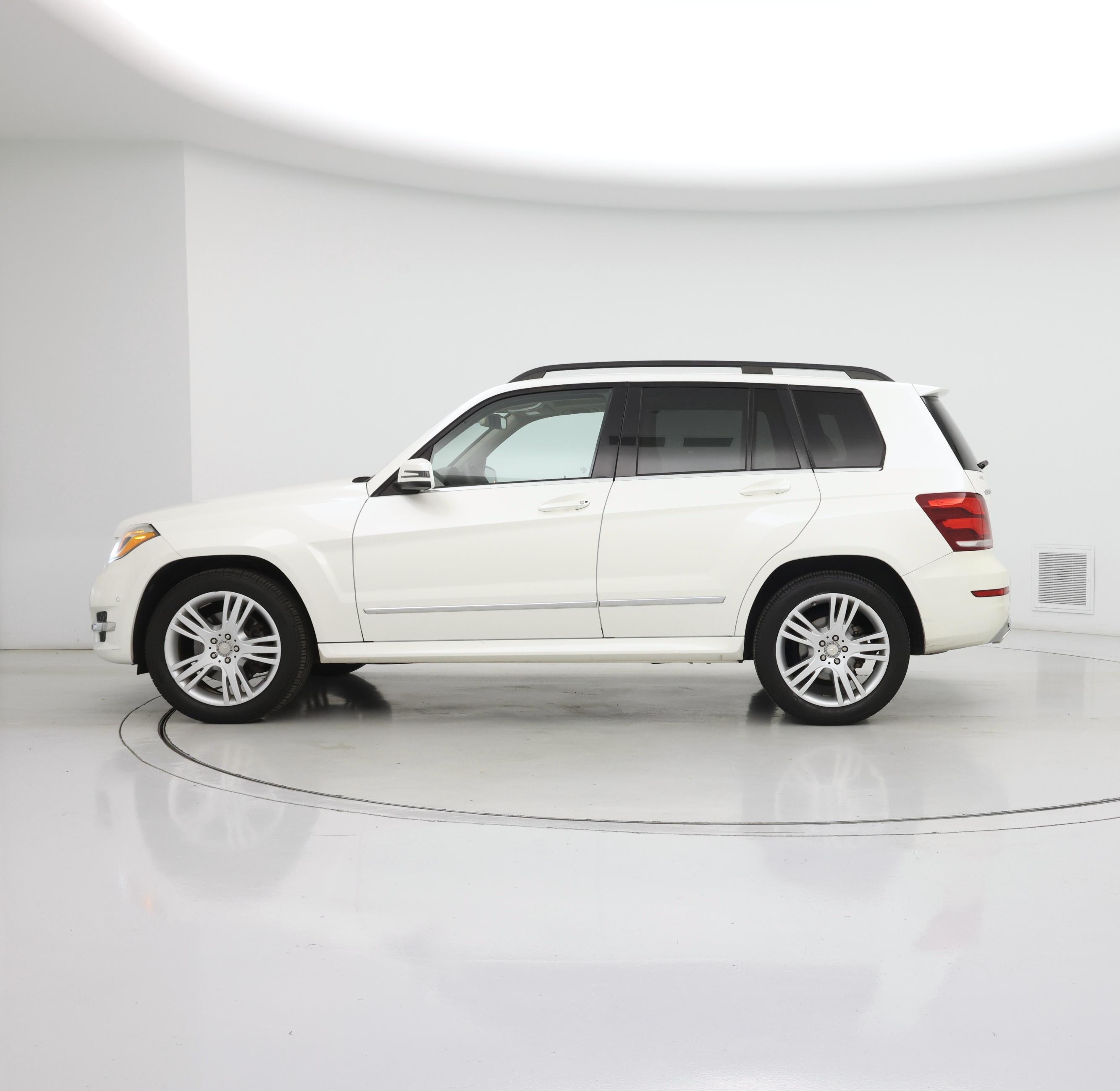 Thumbnail: 2015 Mercedes-Benz GLK - 3