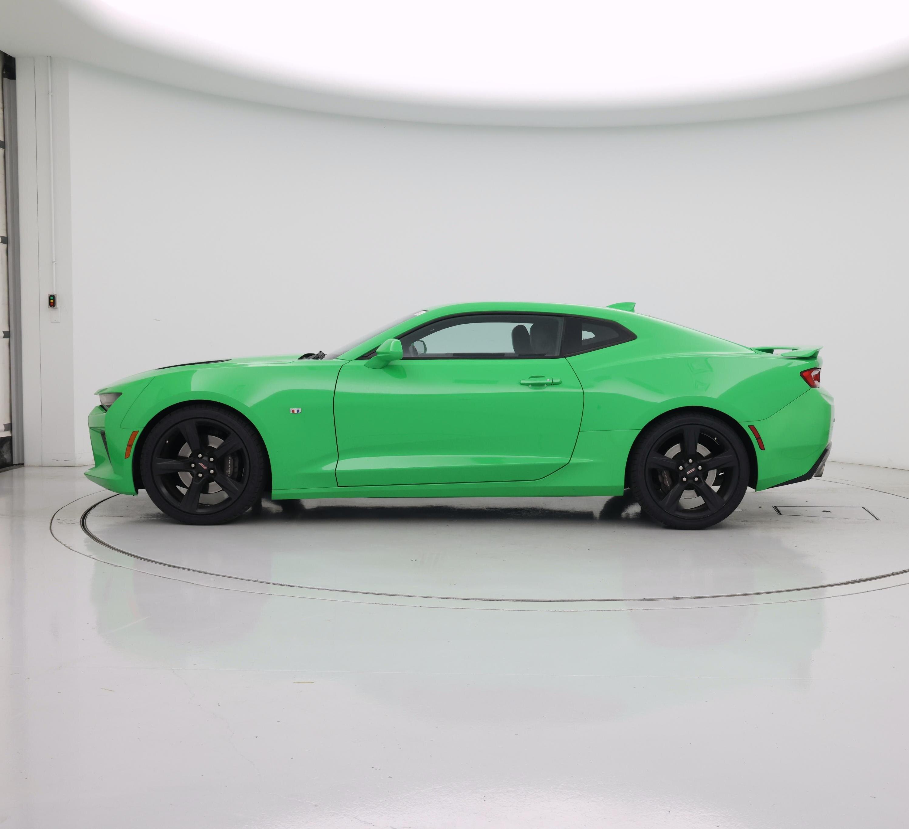 Thumbnail: 2017 Chevrolet Camaro - 3