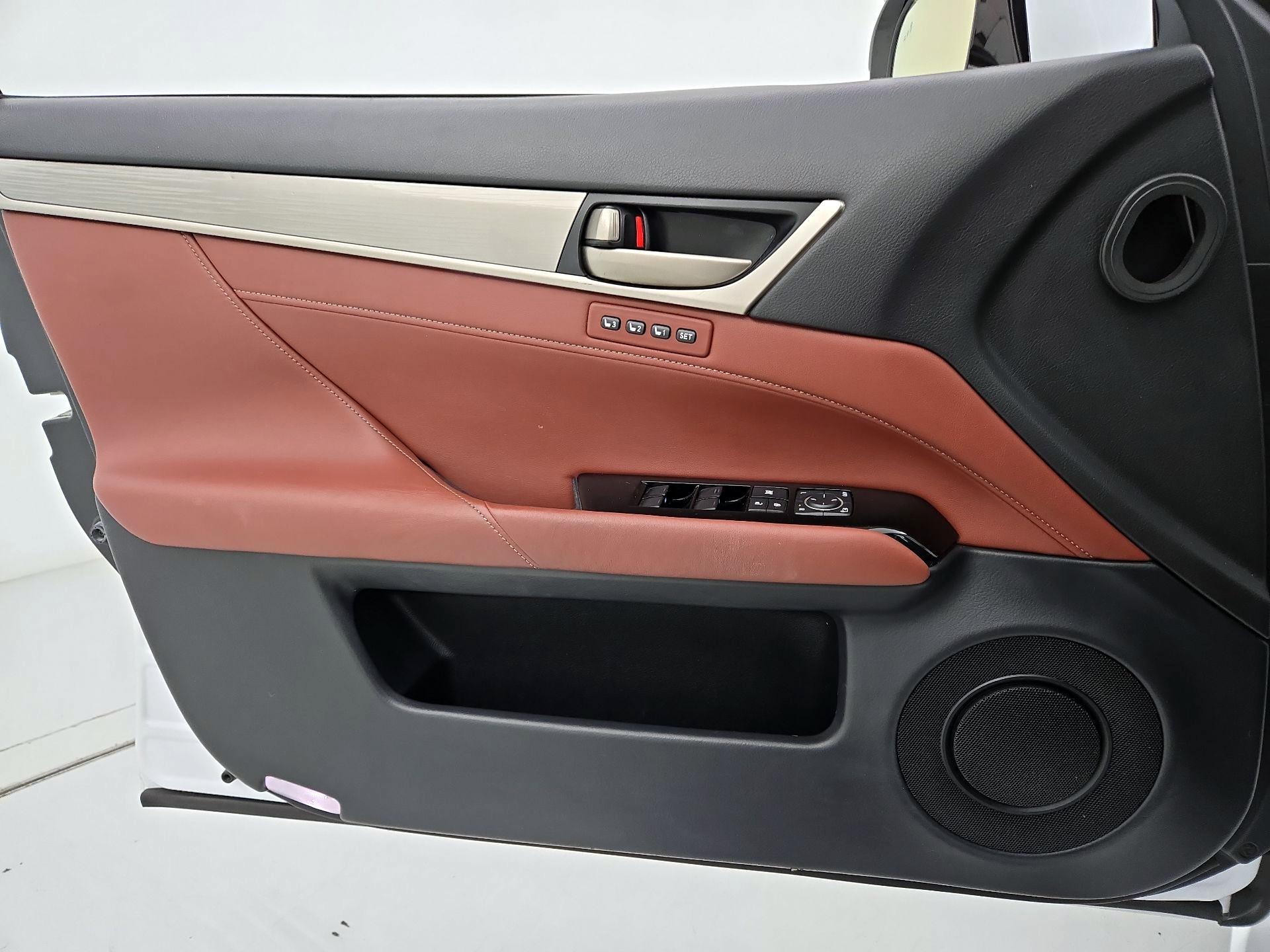 Thumbnail: 2015 Lexus GS - 12
