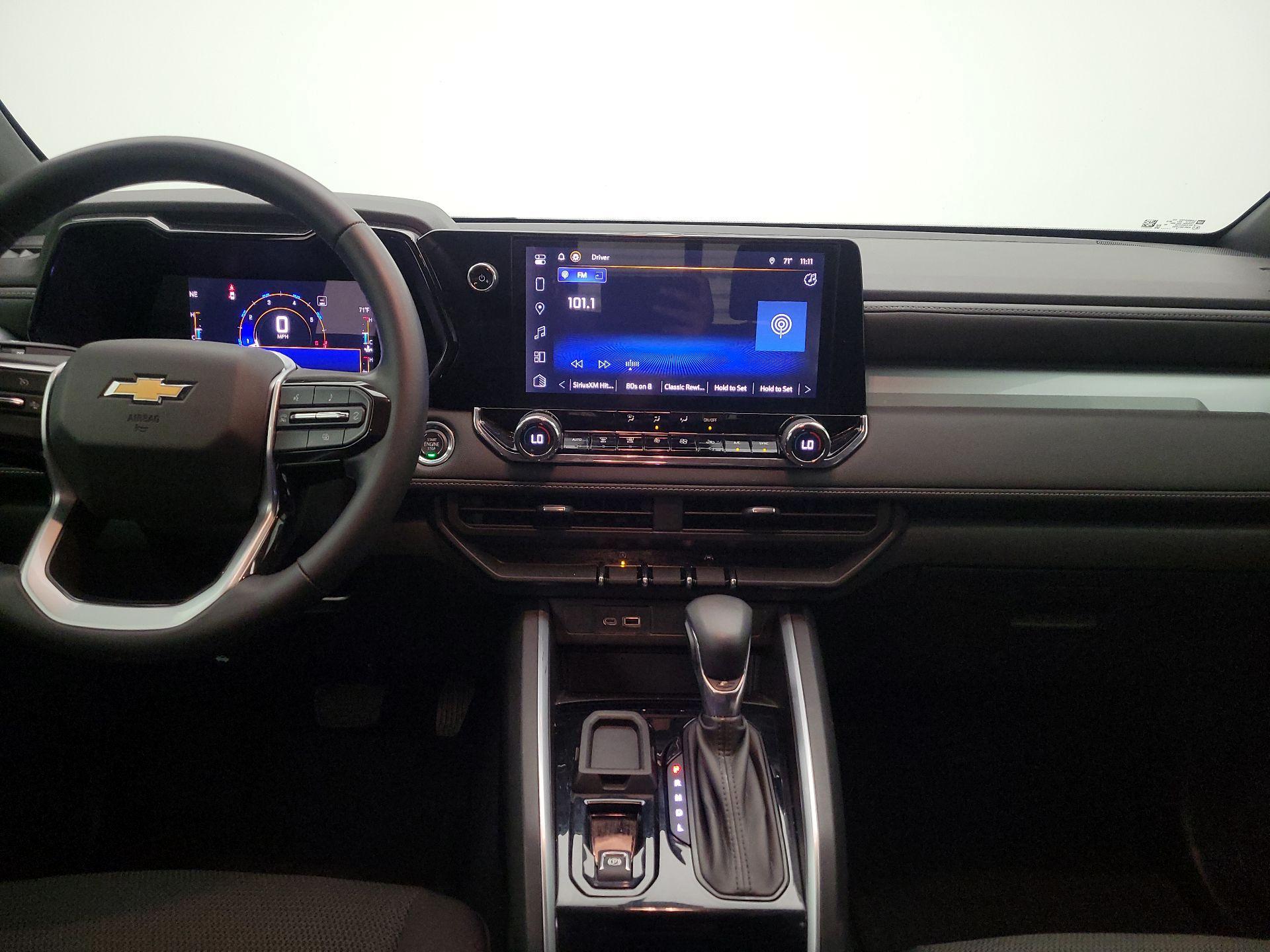 Thumbnail: 2023 Chevrolet Colorado - 9