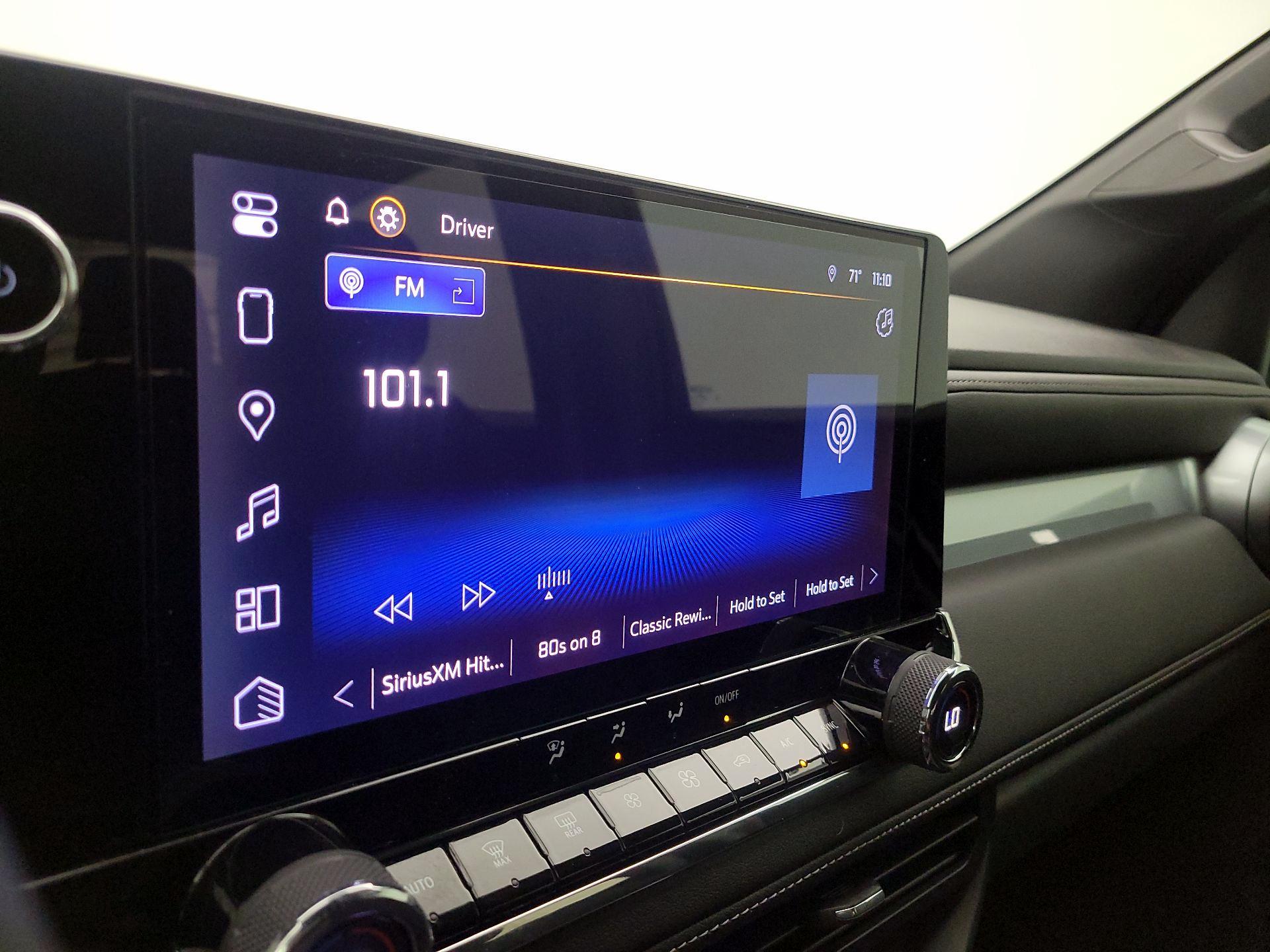 Thumbnail: 2023 Chevrolet Colorado - 15