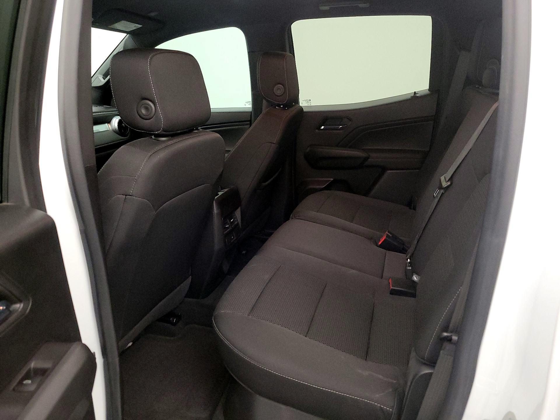 Thumbnail: 2023 Chevrolet Colorado - 19