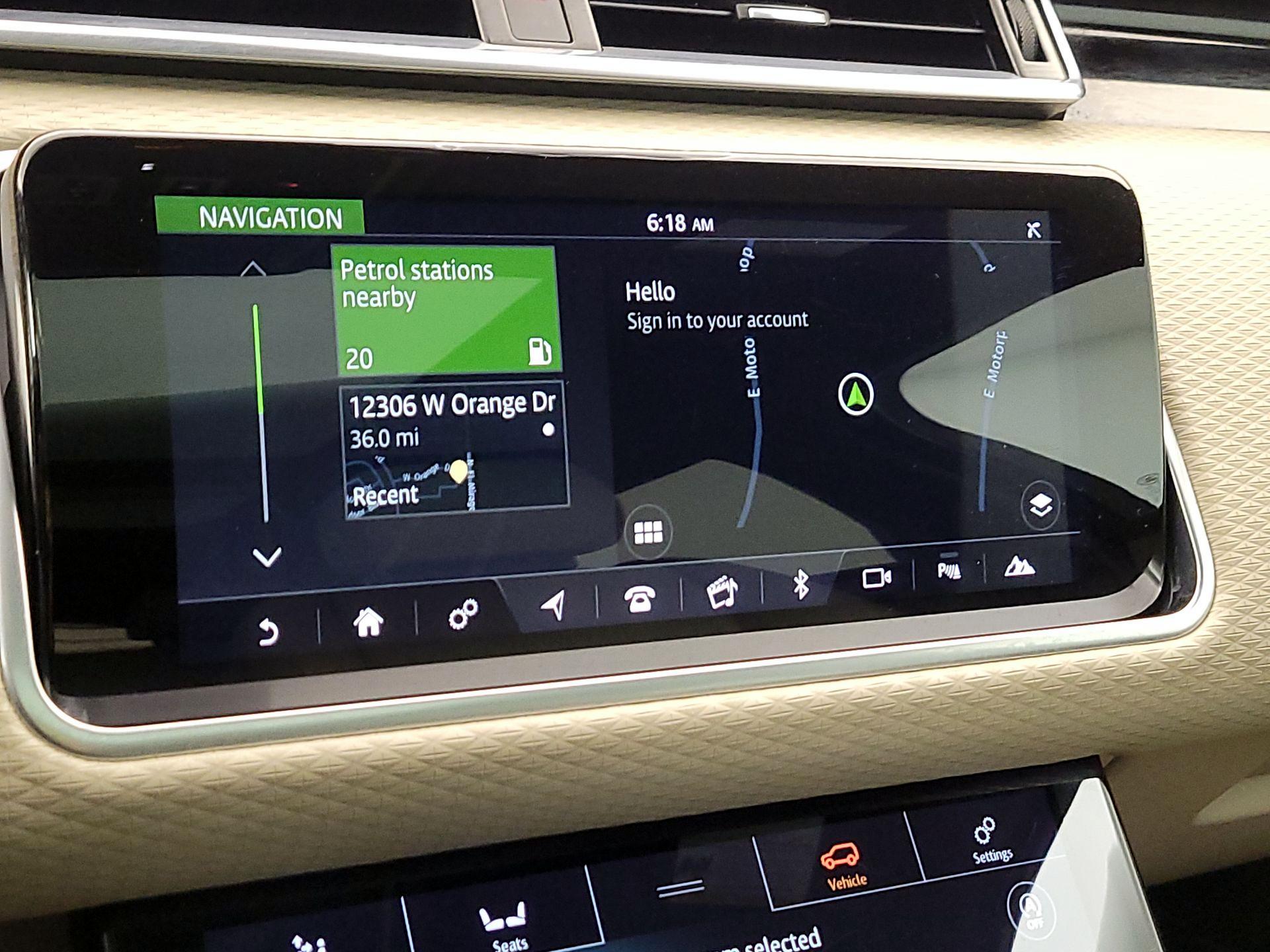 Thumbnail: 2020 Land Rover Range Rover Velar - 14