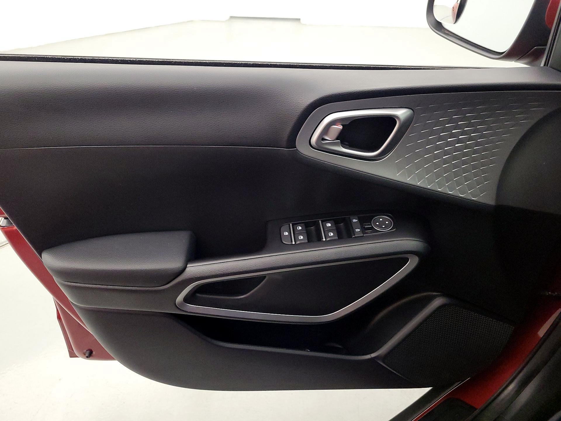 Thumbnail: 2023 Kia Soul - 12