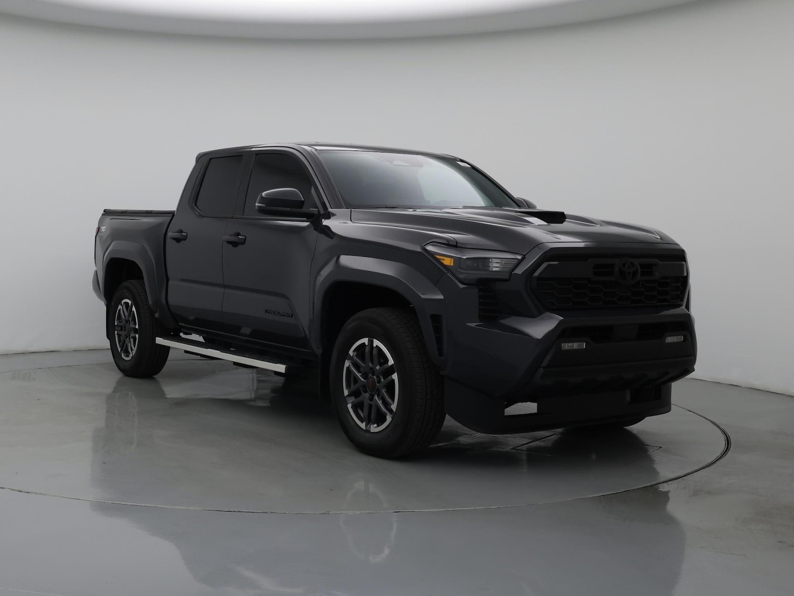 2026 Toyota Tacoma TRD Sport - Photo 2