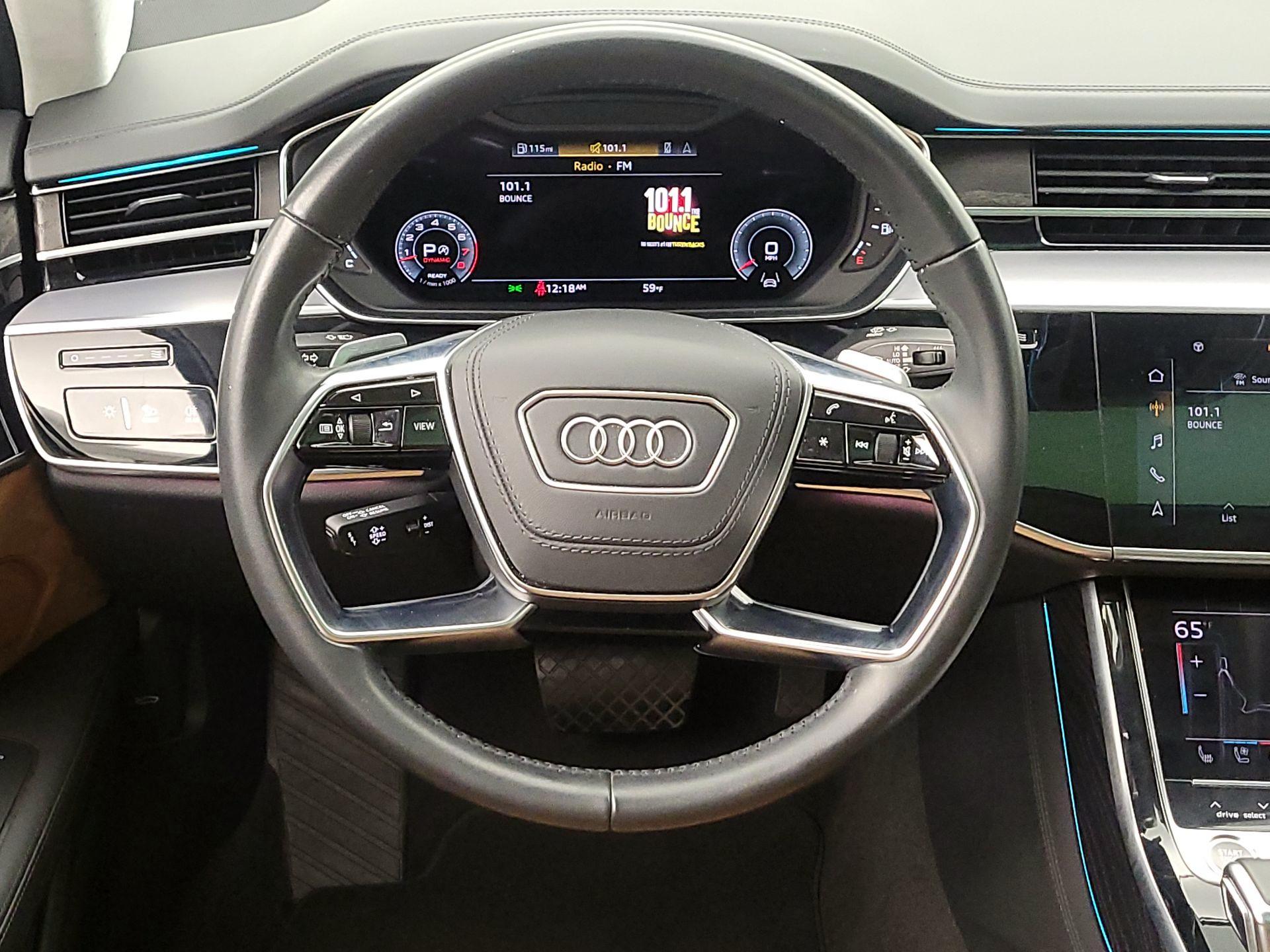 Thumbnail: 2021 Audi A8 - 10