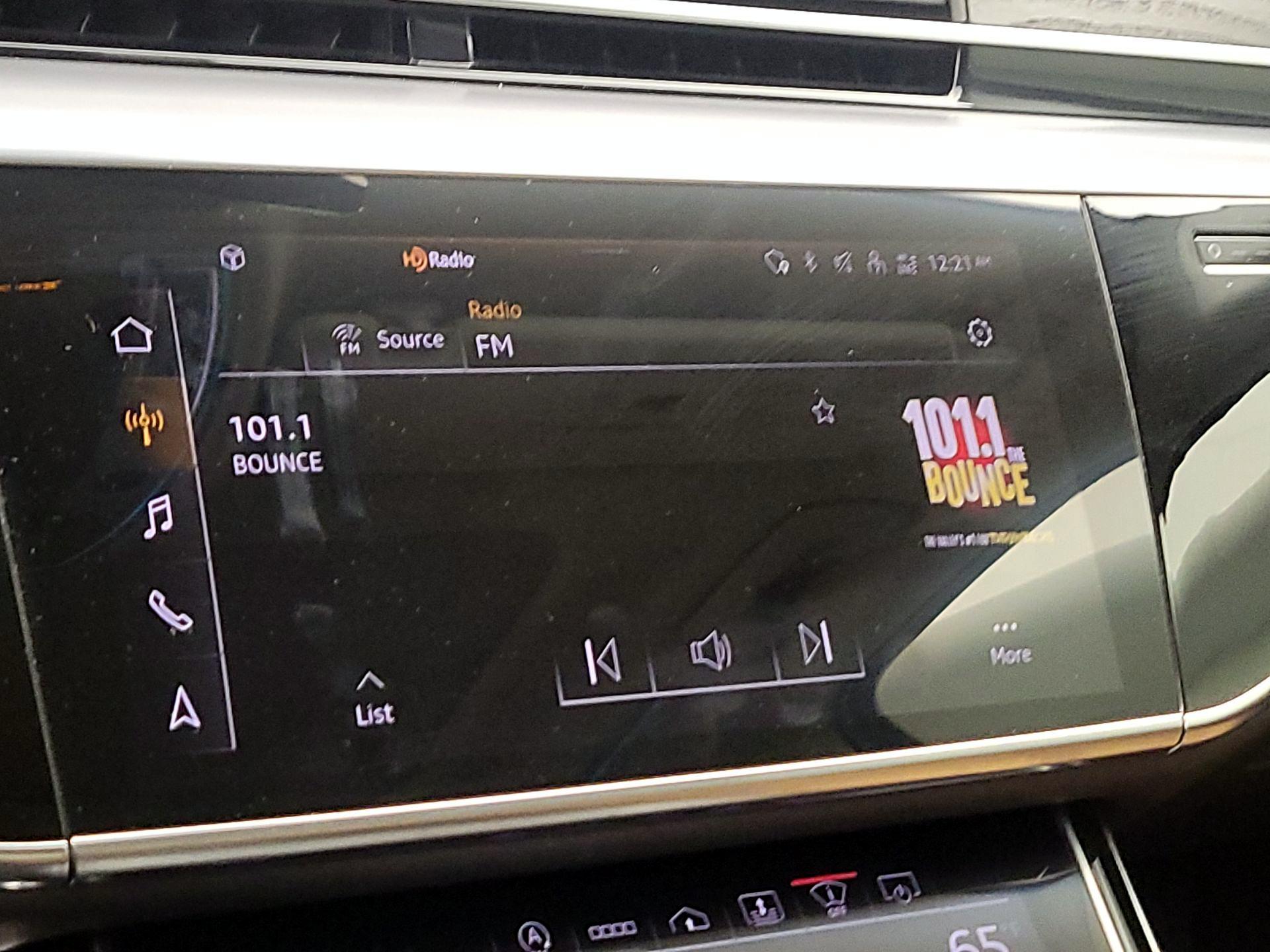 Thumbnail: 2021 Audi A8 - 16