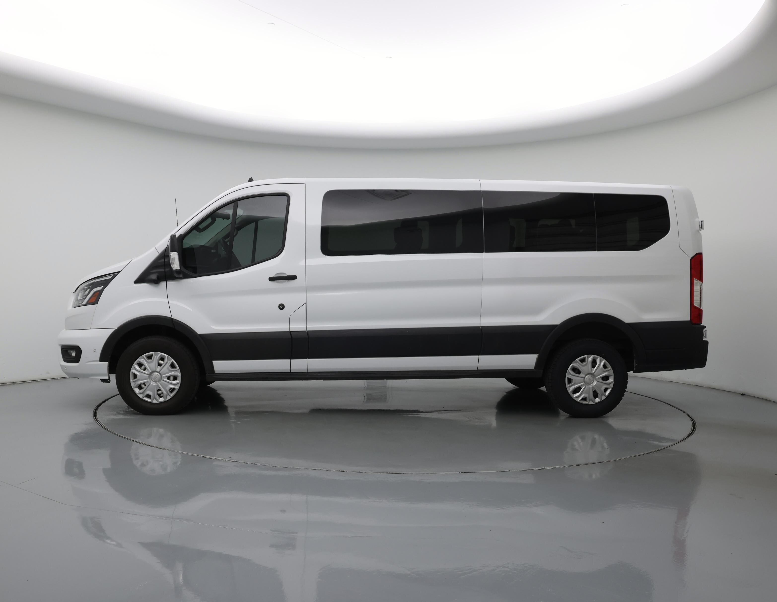 Thumbnail: 2023 Ford Transit Series - 3