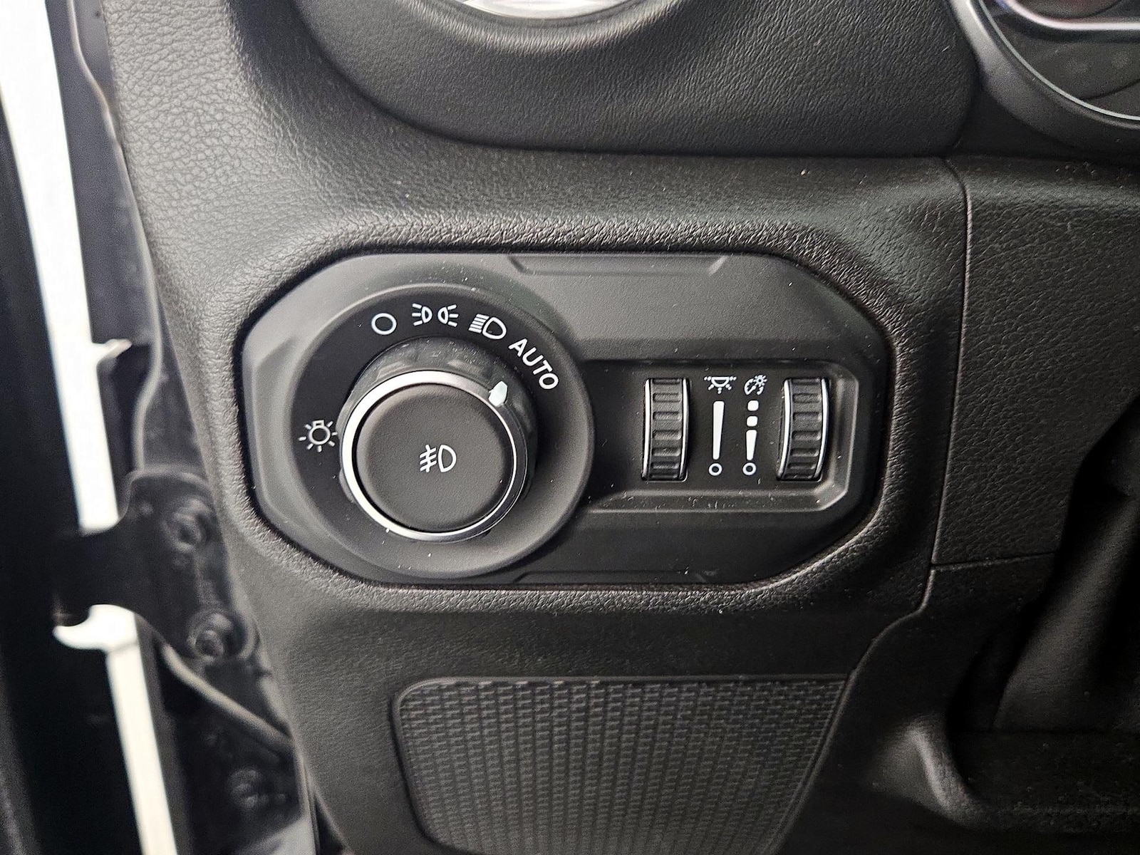 2019 Jeep Wrangler Unlimited Sahara - Photo 14