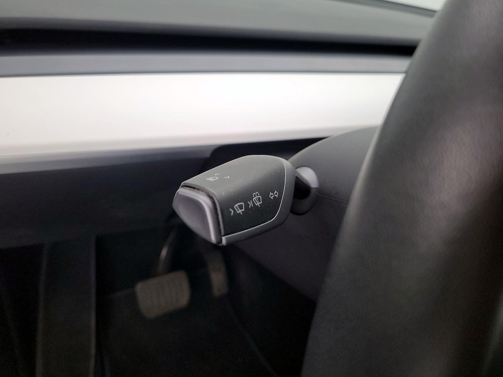 Thumbnail: 2023 Tesla Model Y - 13