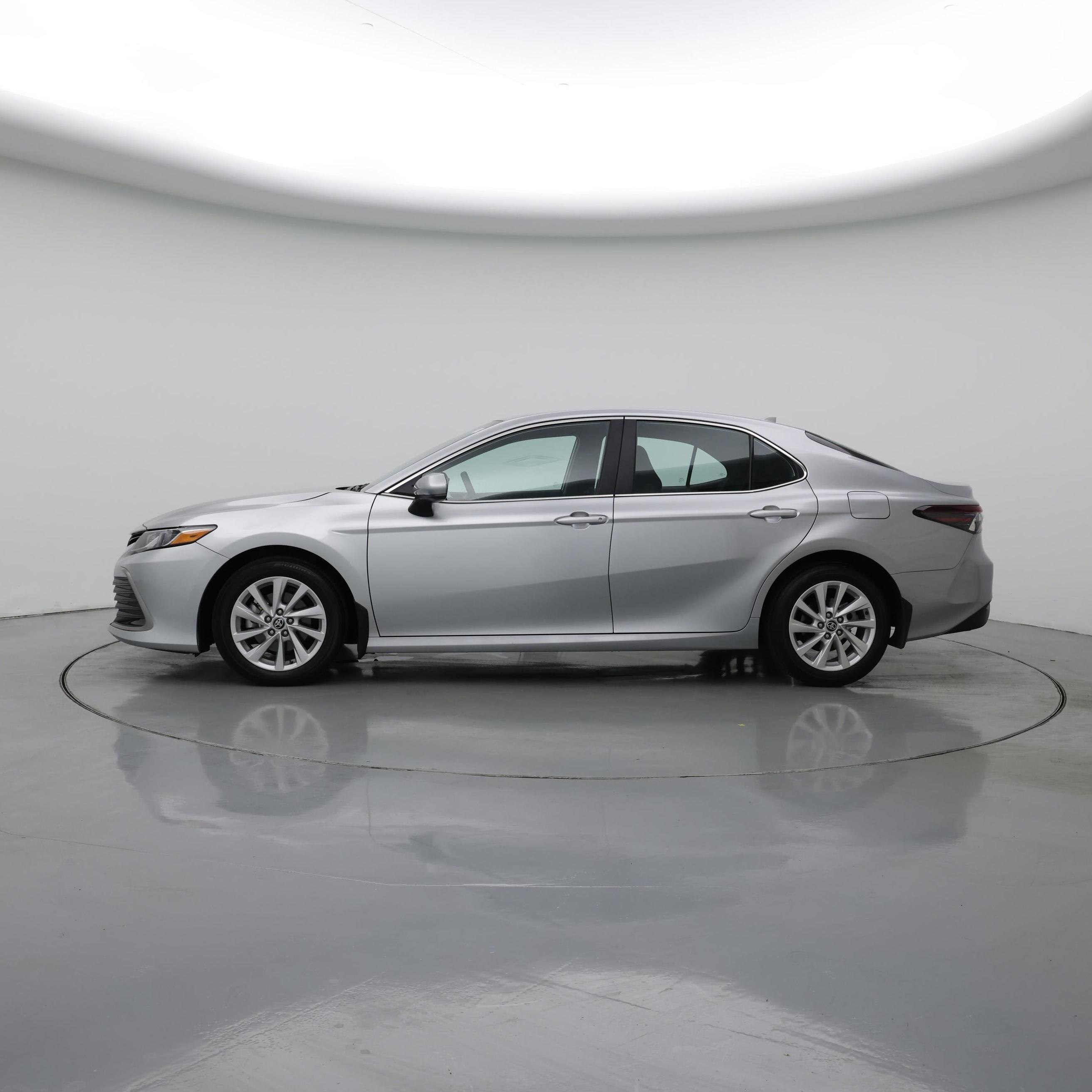 Thumbnail: 2024 Toyota Camry - 3