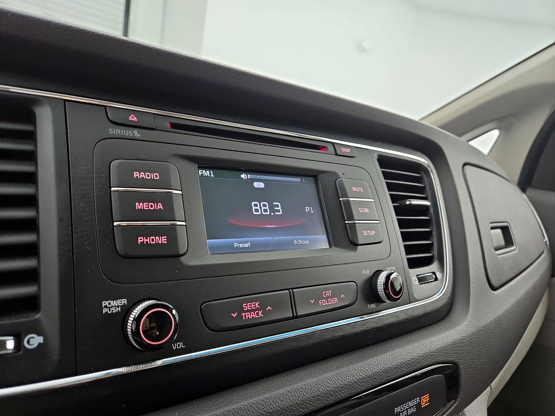 Thumbnail: 2017 Kia Sedona - 15