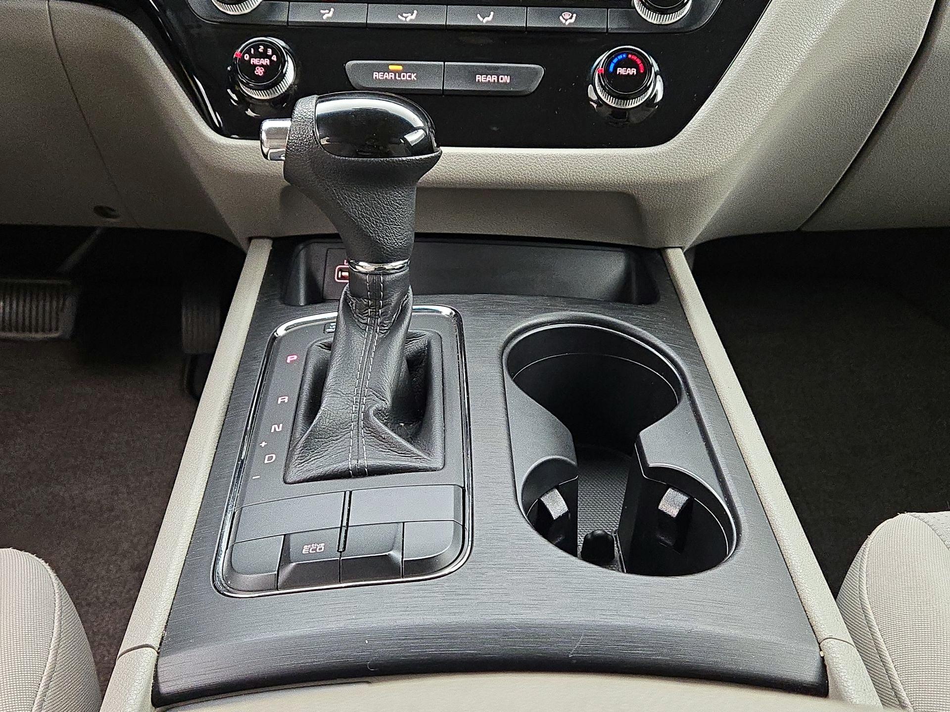 Thumbnail: 2017 Kia Sedona - 17