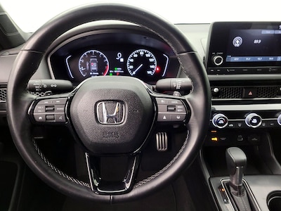 Steering Wheel & Instrument Cluster (On)