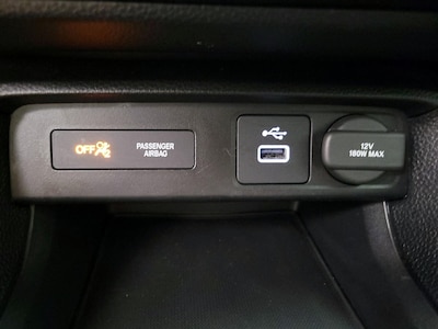 USB/AUX Ports