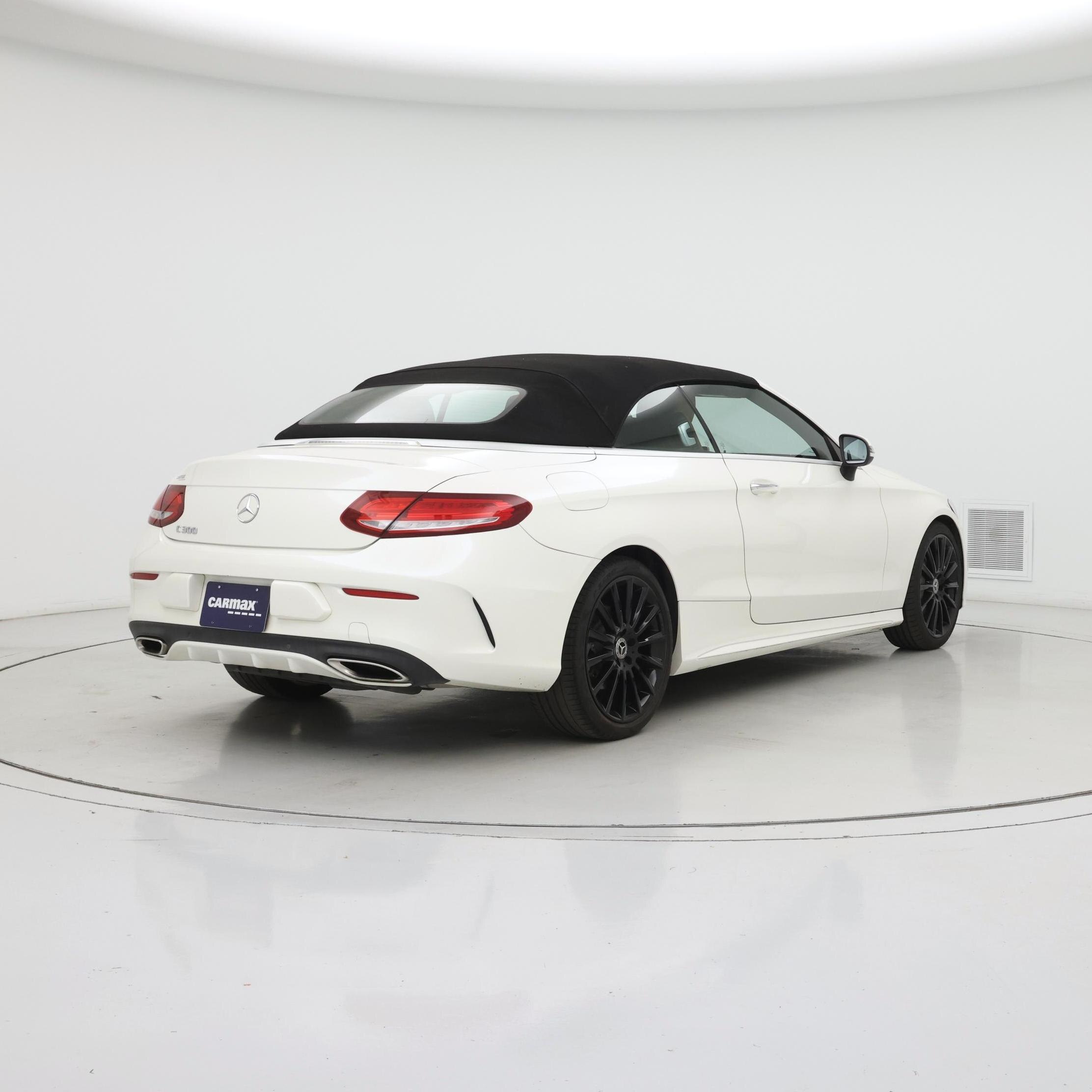 Thumbnail: 2017 Mercedes-Benz C-Class - 8