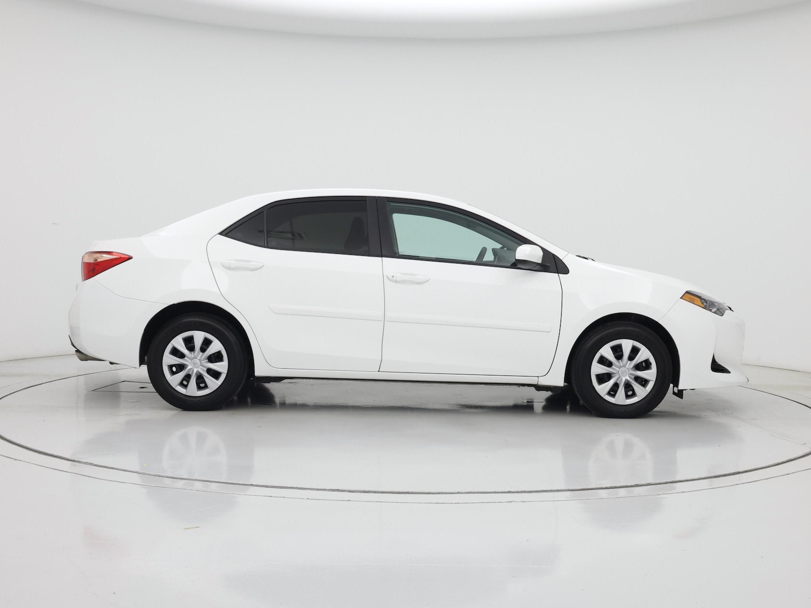 2018 Toyota Corolla L - Photo 8