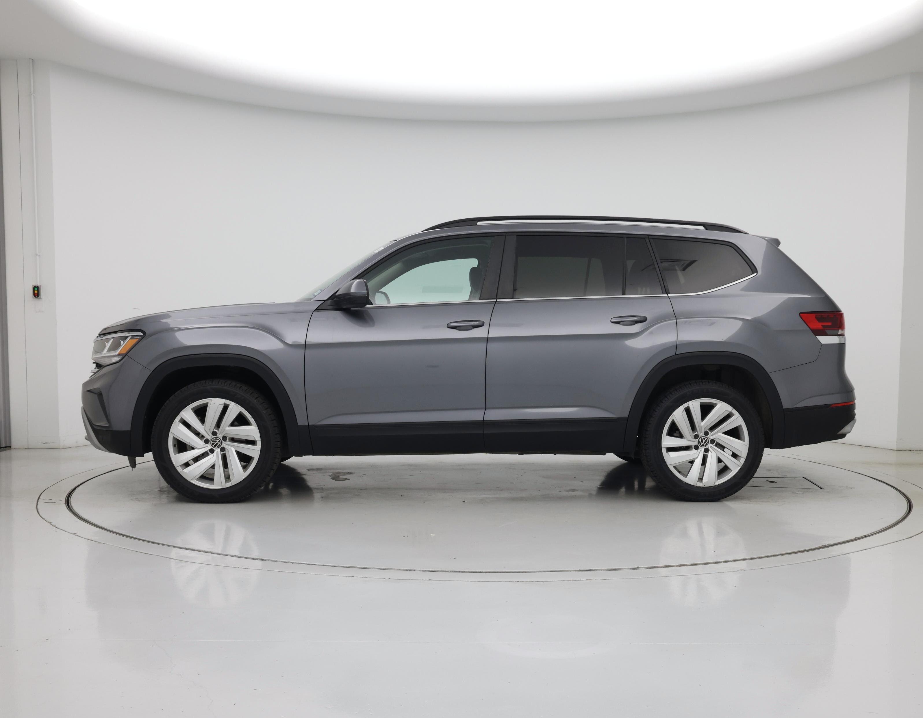 Thumbnail: 2021 Volkswagen Atlas - 3