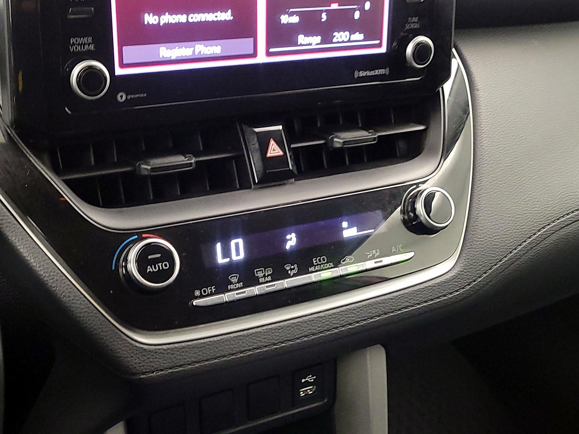 Thumbnail: 2022 Toyota Corolla Cross - 16