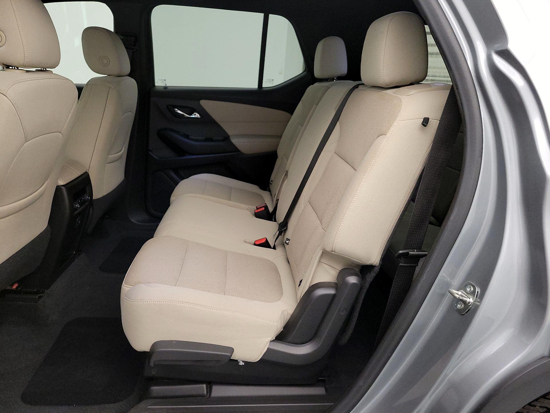 Thumbnail: 2023 Chevrolet Traverse - 19