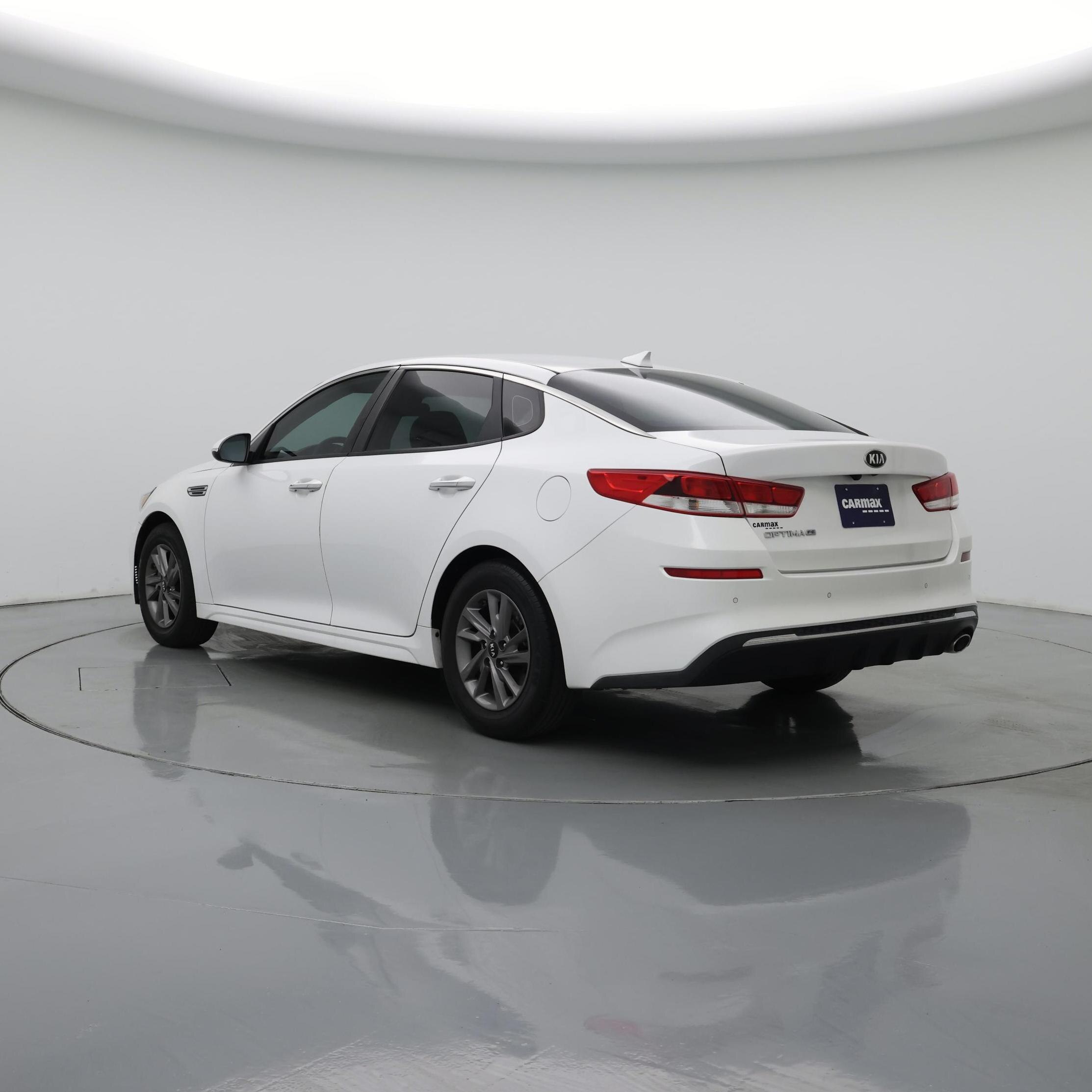 Thumbnail: 2020 Kia Optima - 2