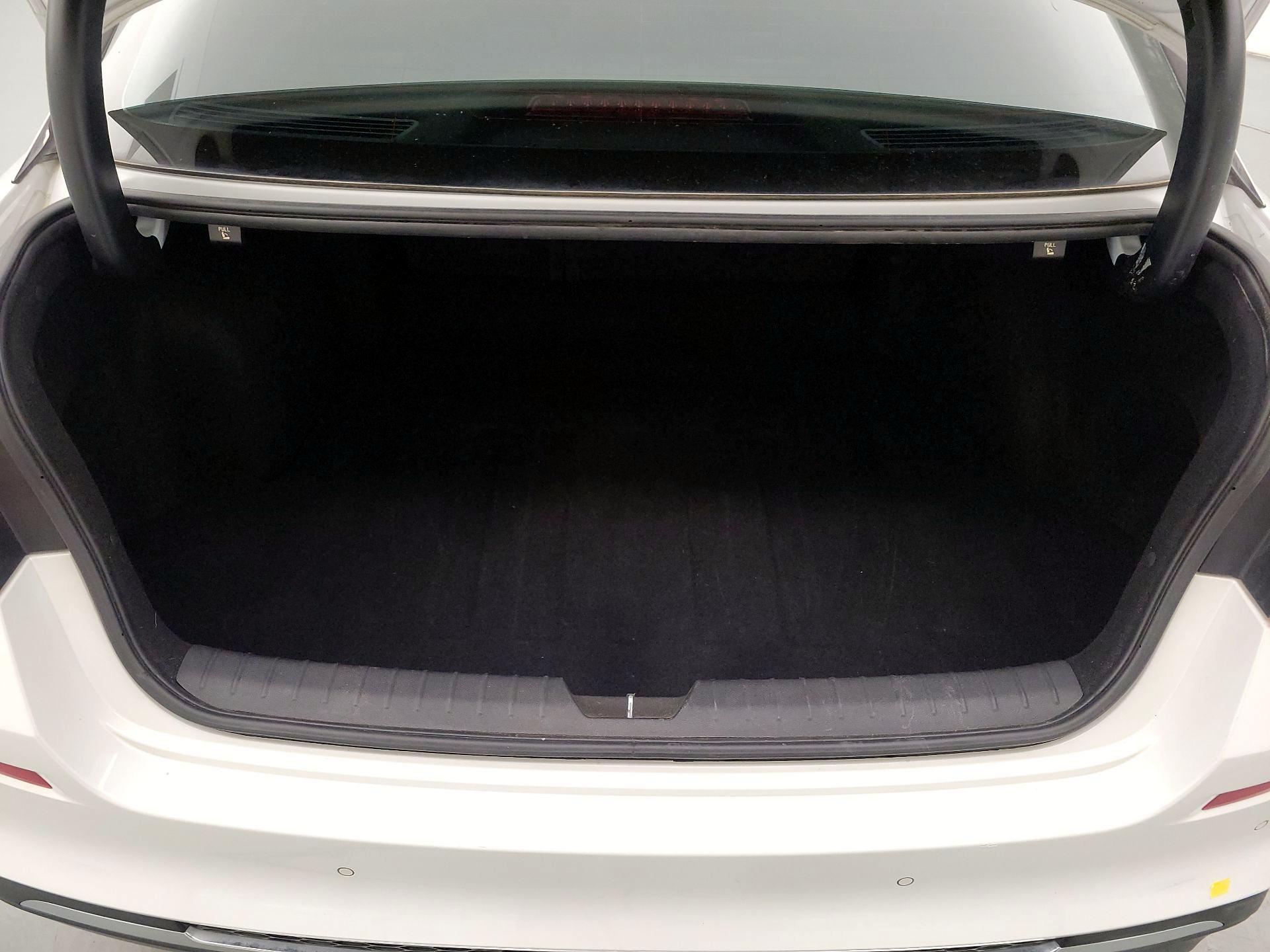 Thumbnail: 2020 Kia Optima - 20