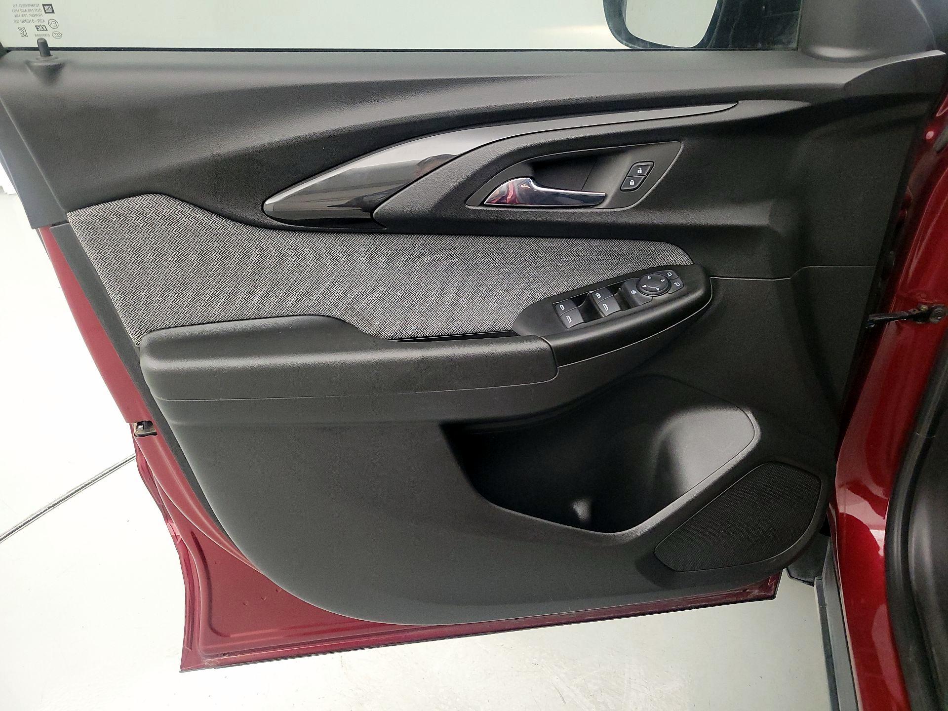 Thumbnail: 2022 Chevrolet TrailBlazer - 12