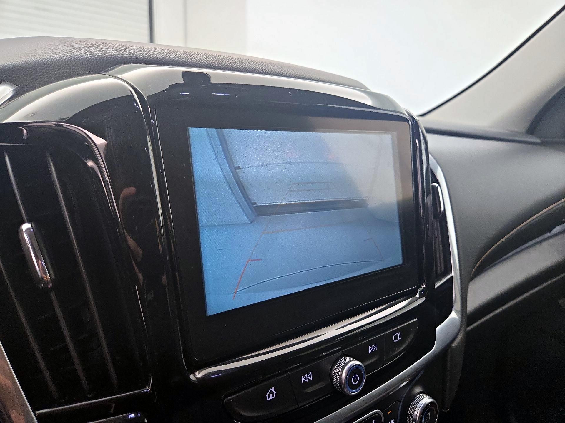 Thumbnail: 2019 Chevrolet Traverse - 12