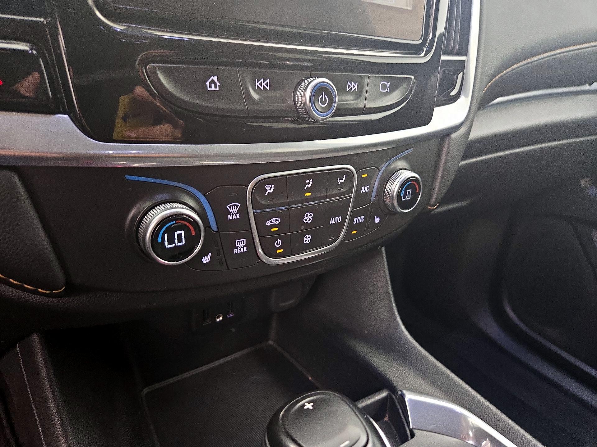 Thumbnail: 2019 Chevrolet Traverse - 14