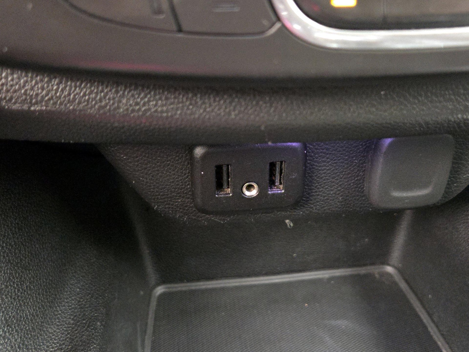 2019 Chevrolet Traverse 1LT - Photo 17